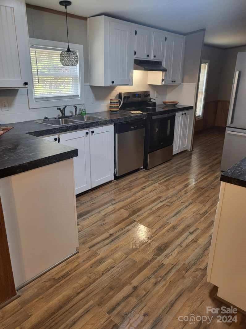 4963 Karen Court Property Photo 6