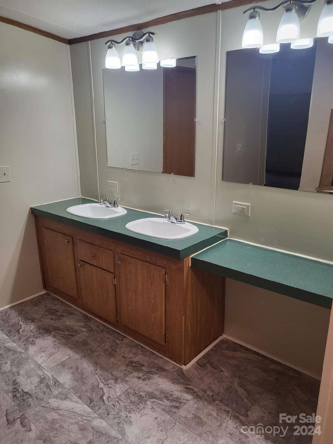 4963 Karen Court Property Photo 19