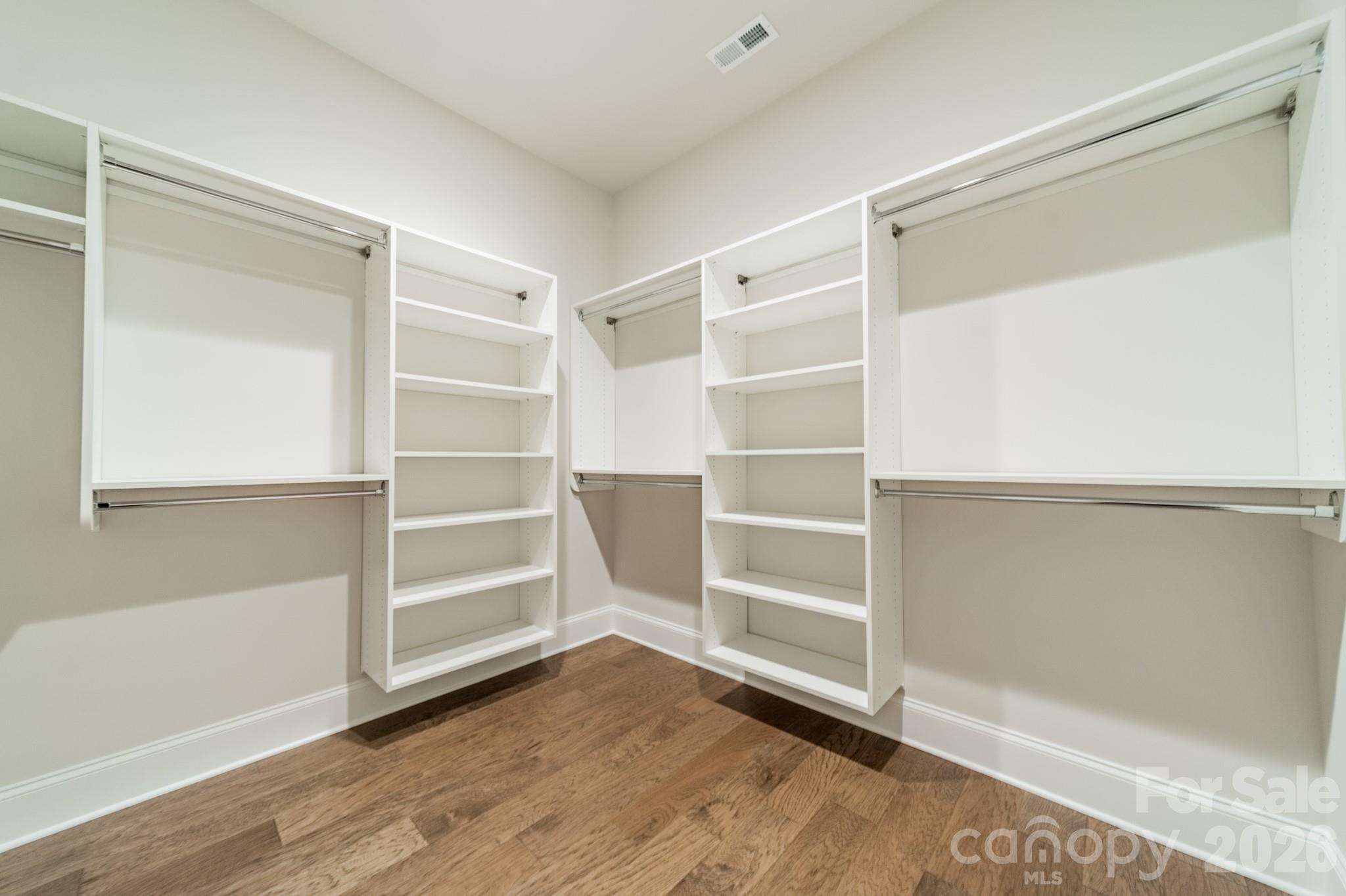 959 Tamary Way 29/30 Property Photo 28