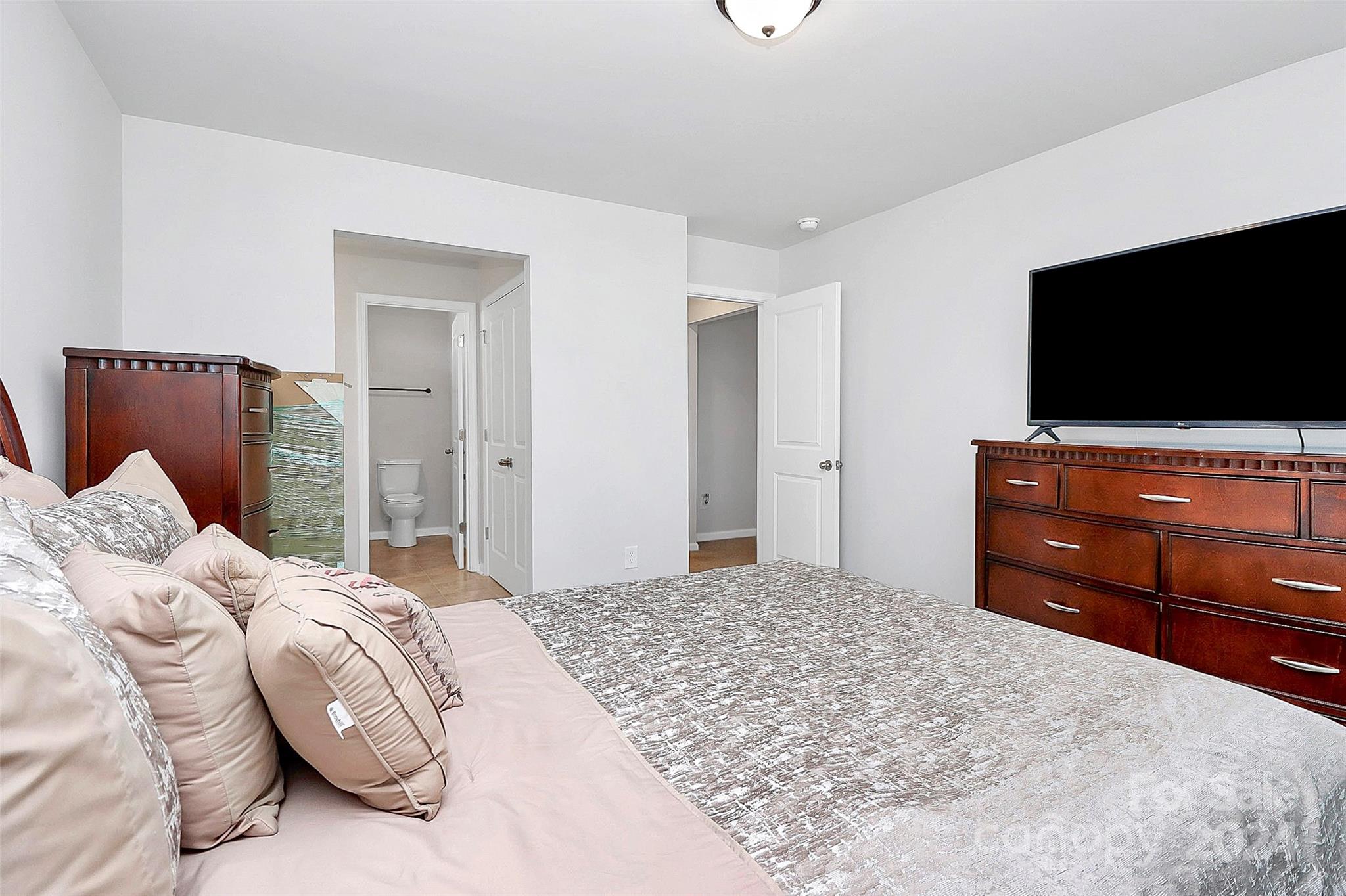 457 Shallowford Drive 60 Property Photo 32