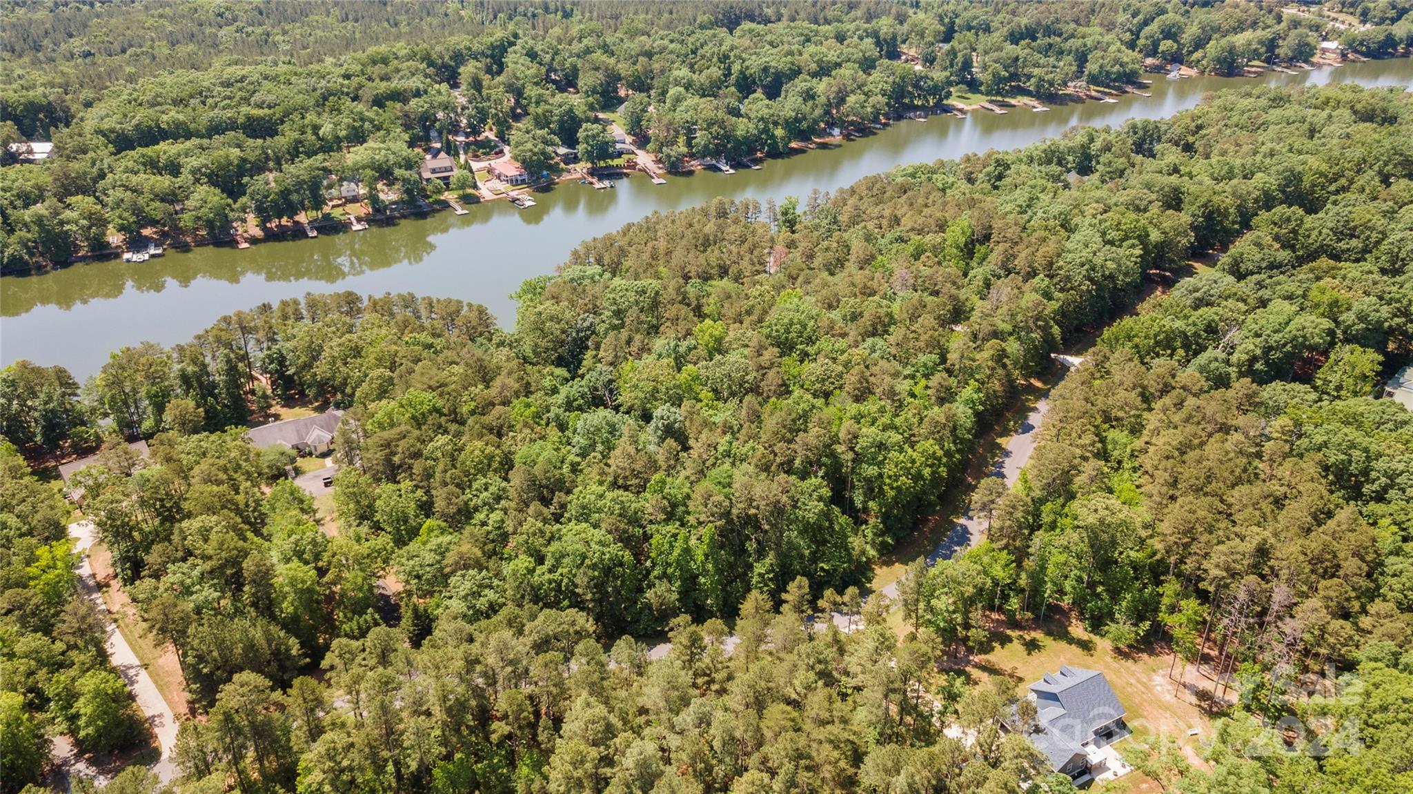 1026 Emerald Bay Drive Property Photo 25