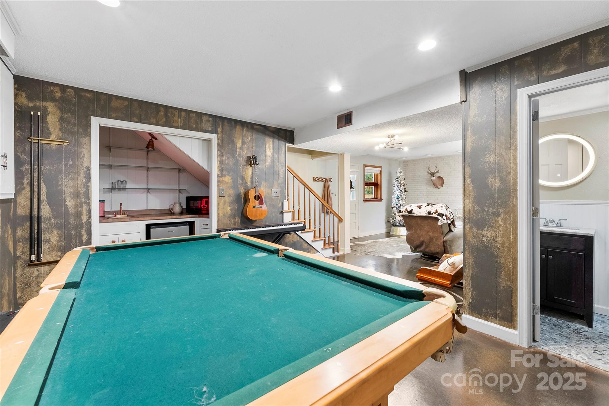 946 Scotch Drive Property Photo 37