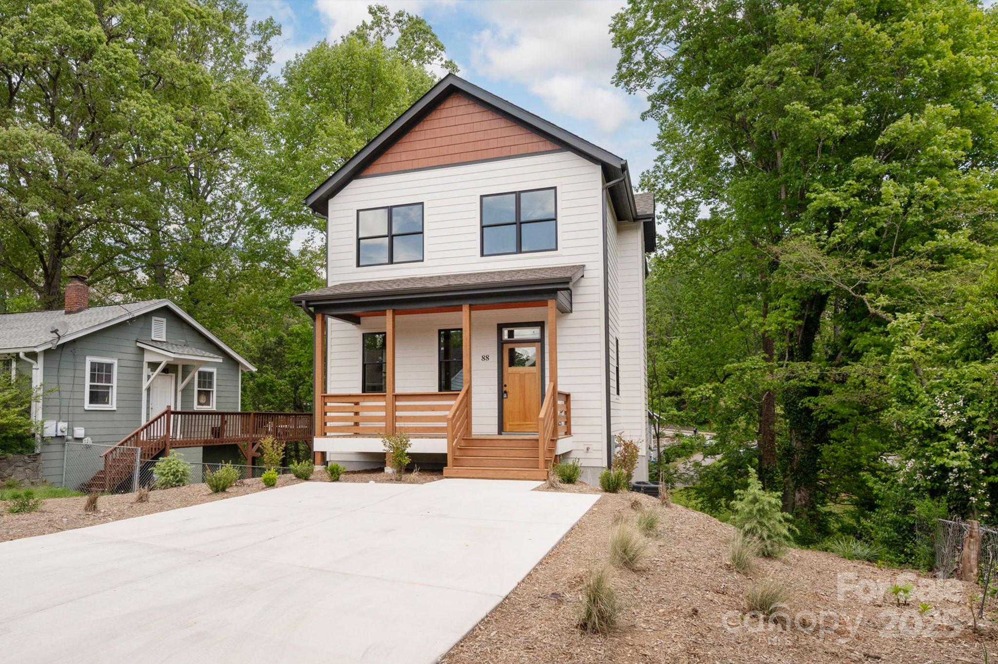 88 Pershing Road Property Photo 2