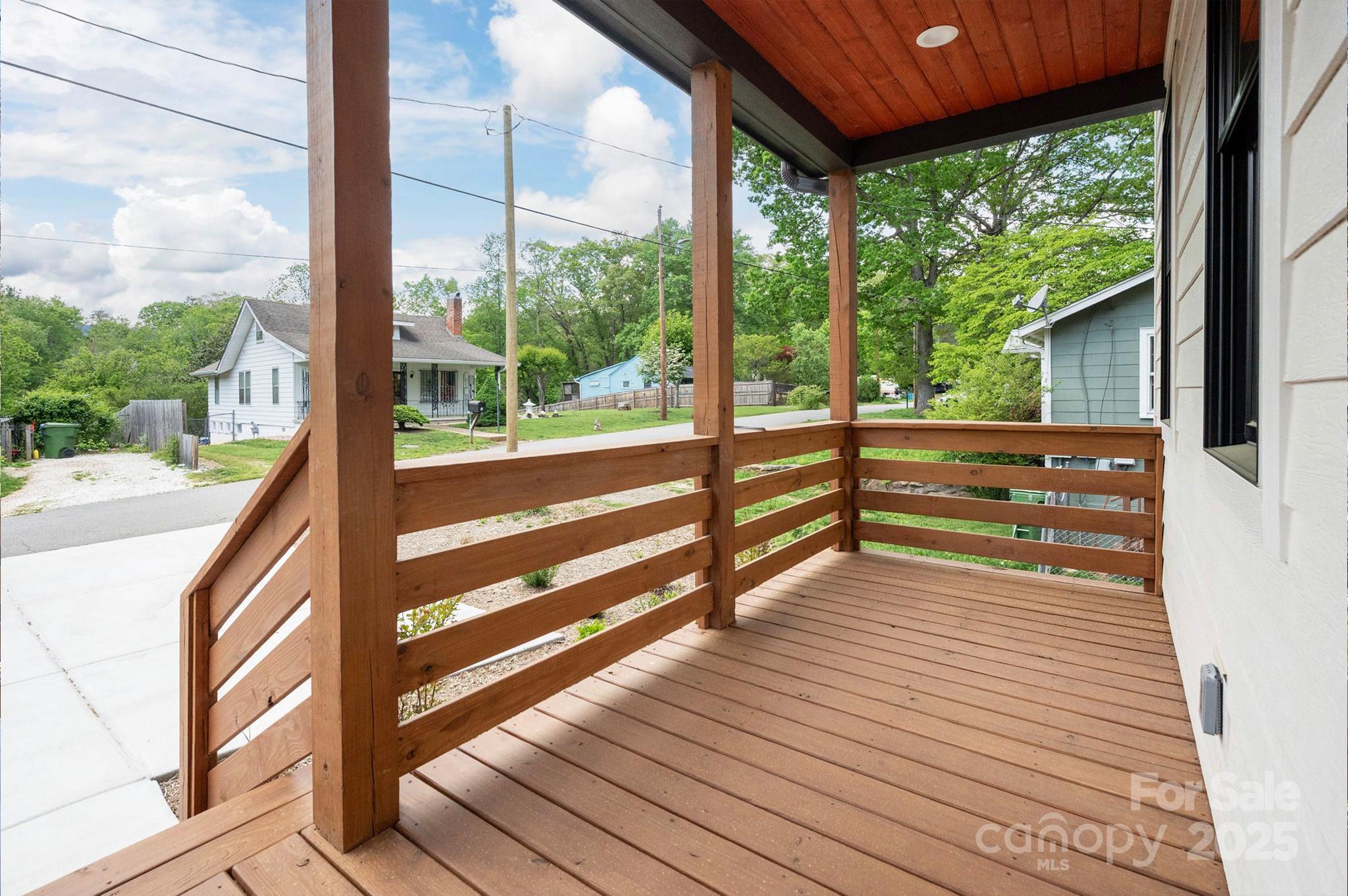 88 Pershing Road Property Photo 3