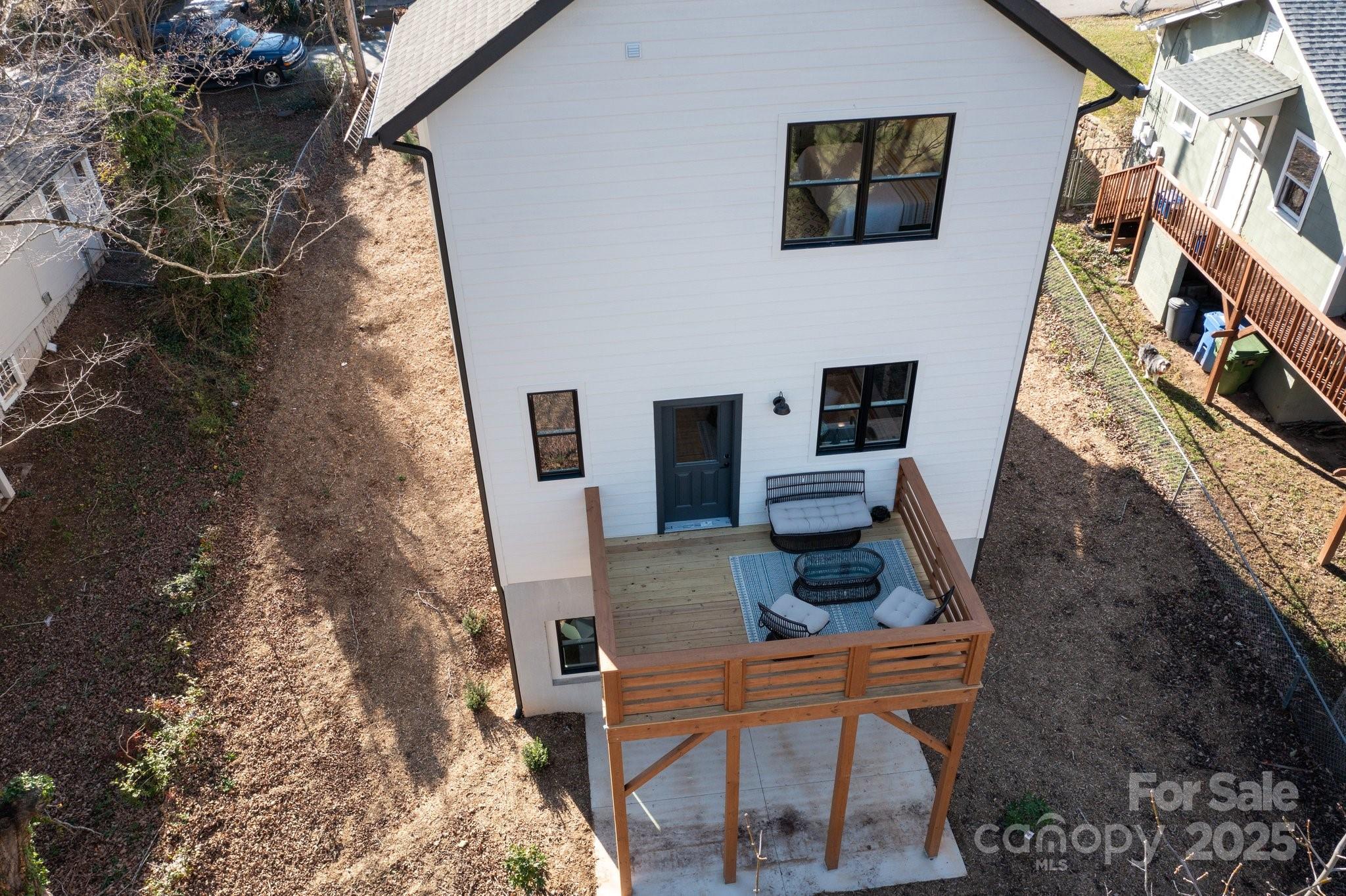 88 Pershing Road Property Photo 32