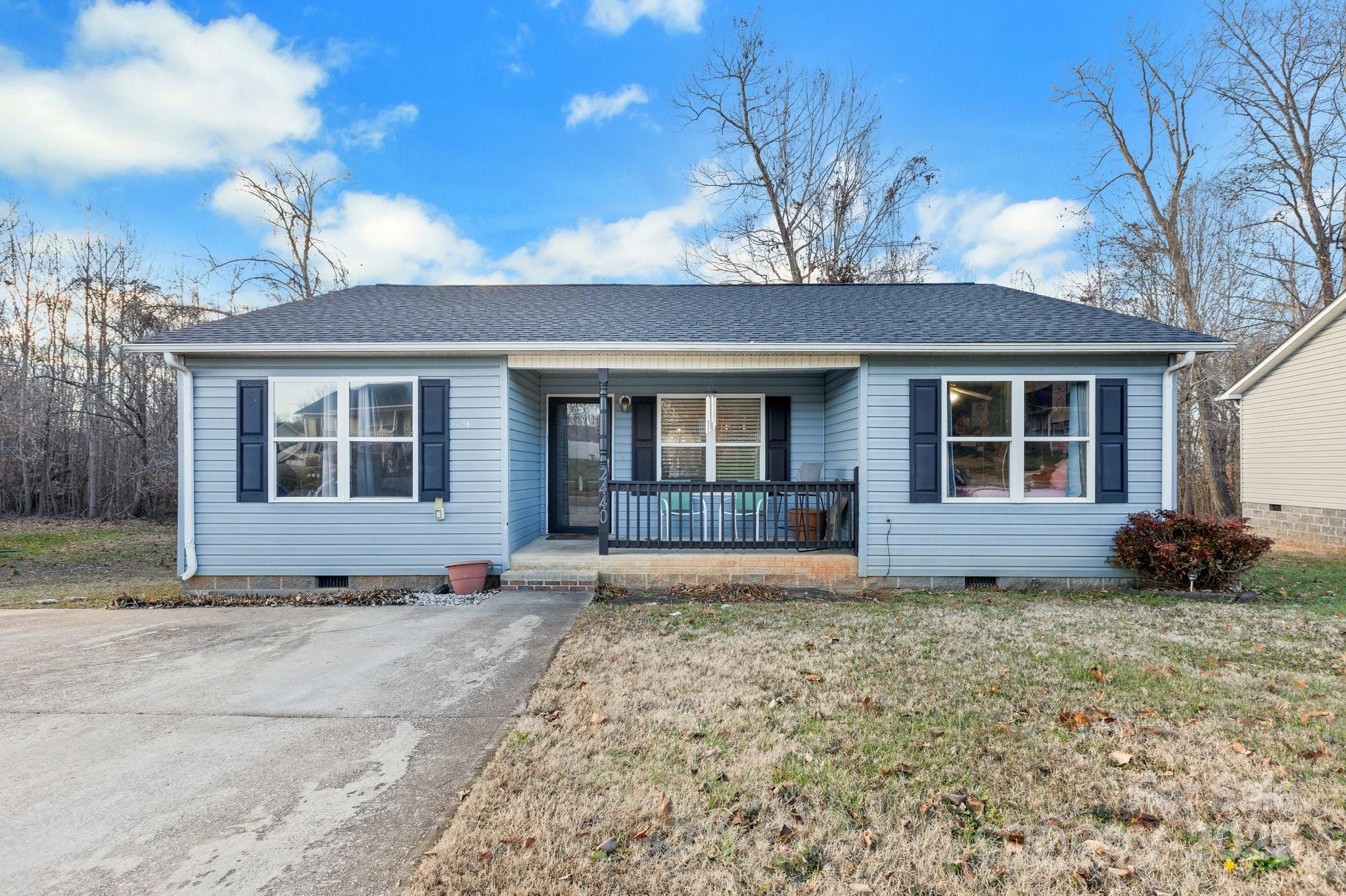 2440 Saluda Drive Property Photo