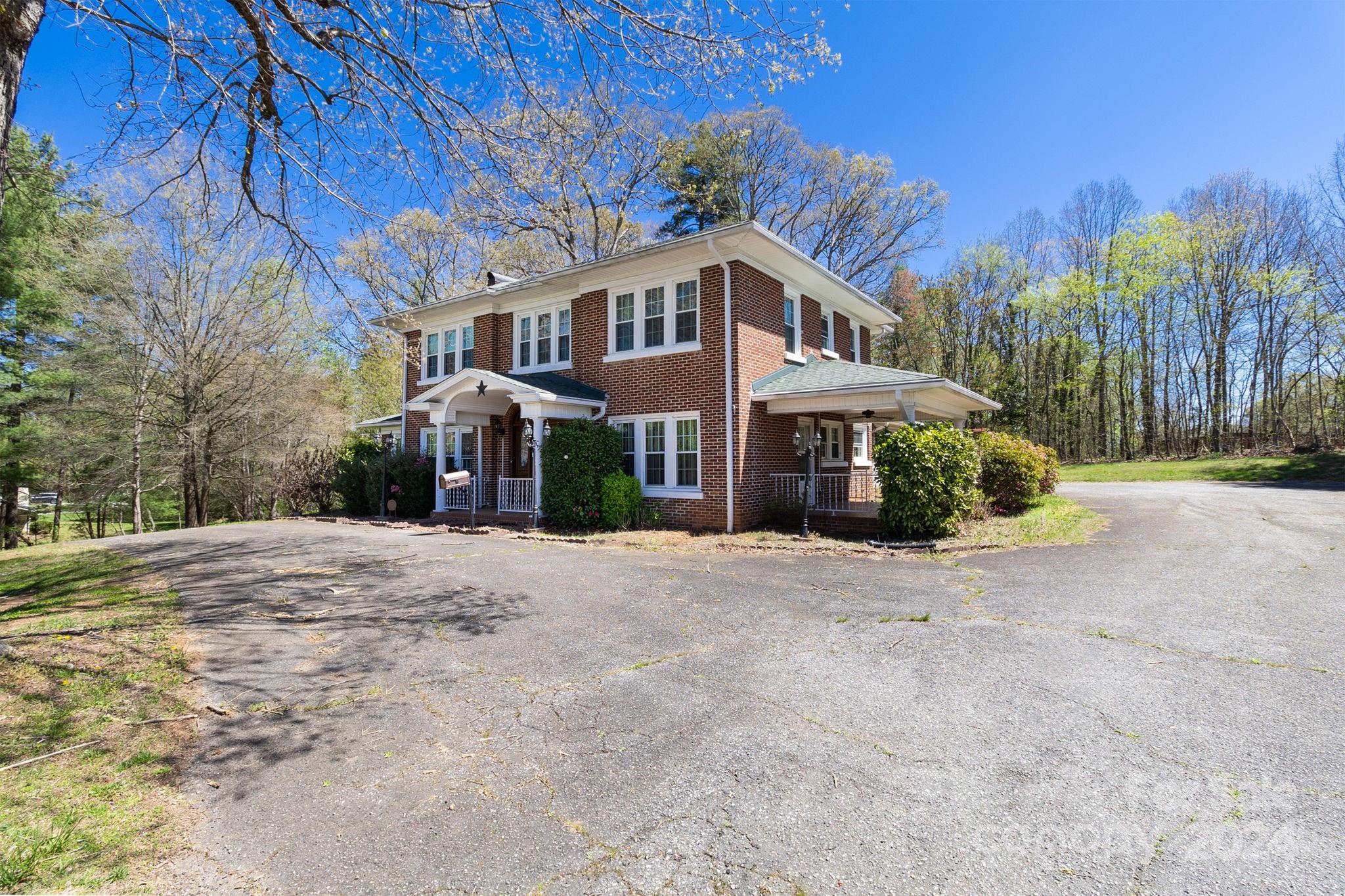 505 Liledoun Road Property Photo 3