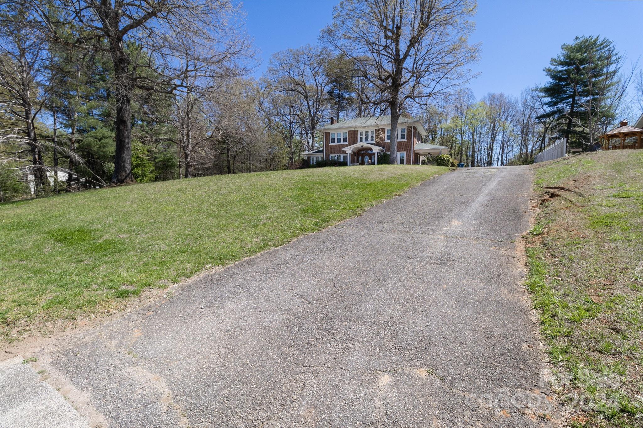 505 Liledoun Road Property Photo 6