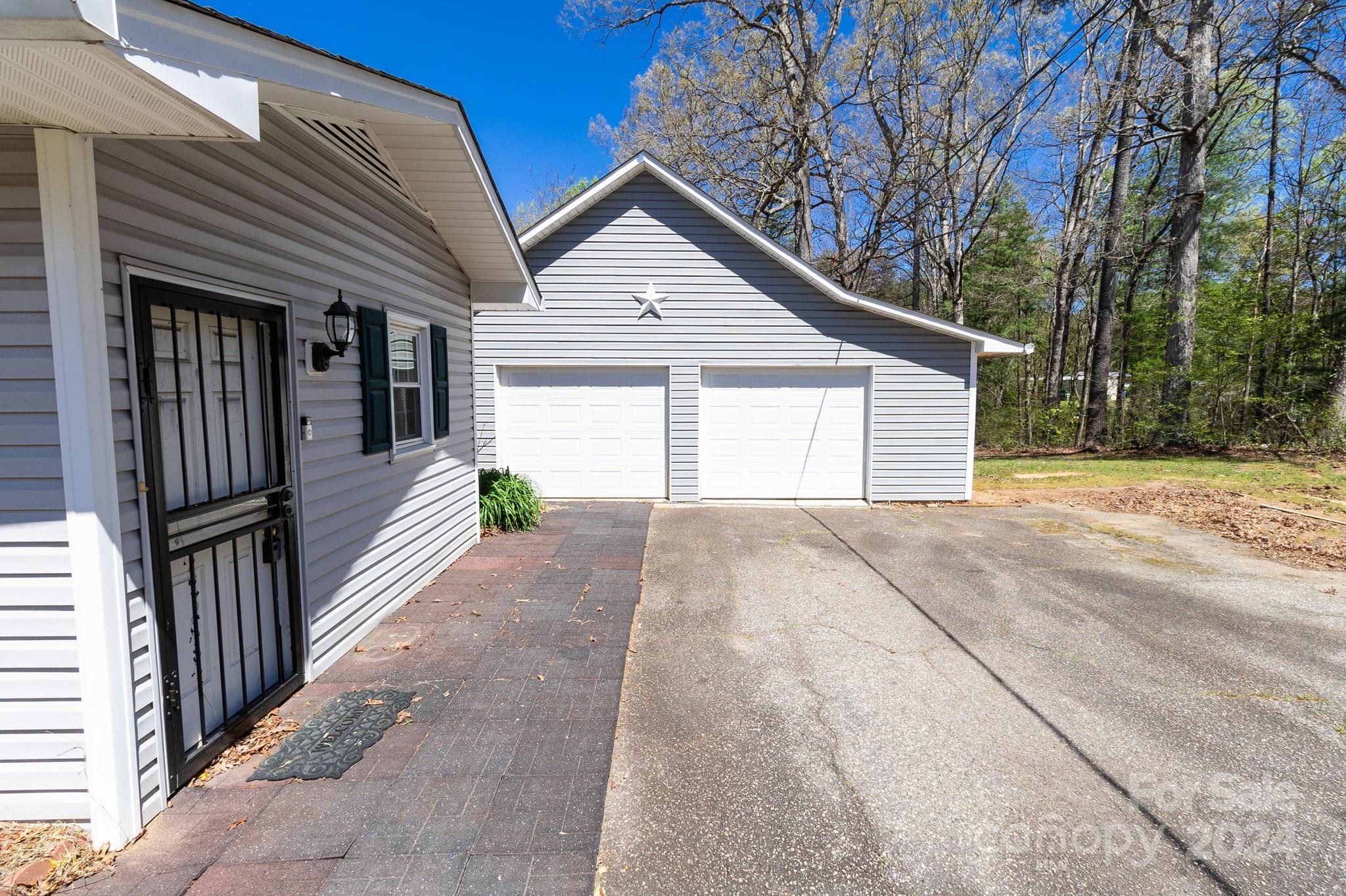 505 Liledoun Road Property Photo 8