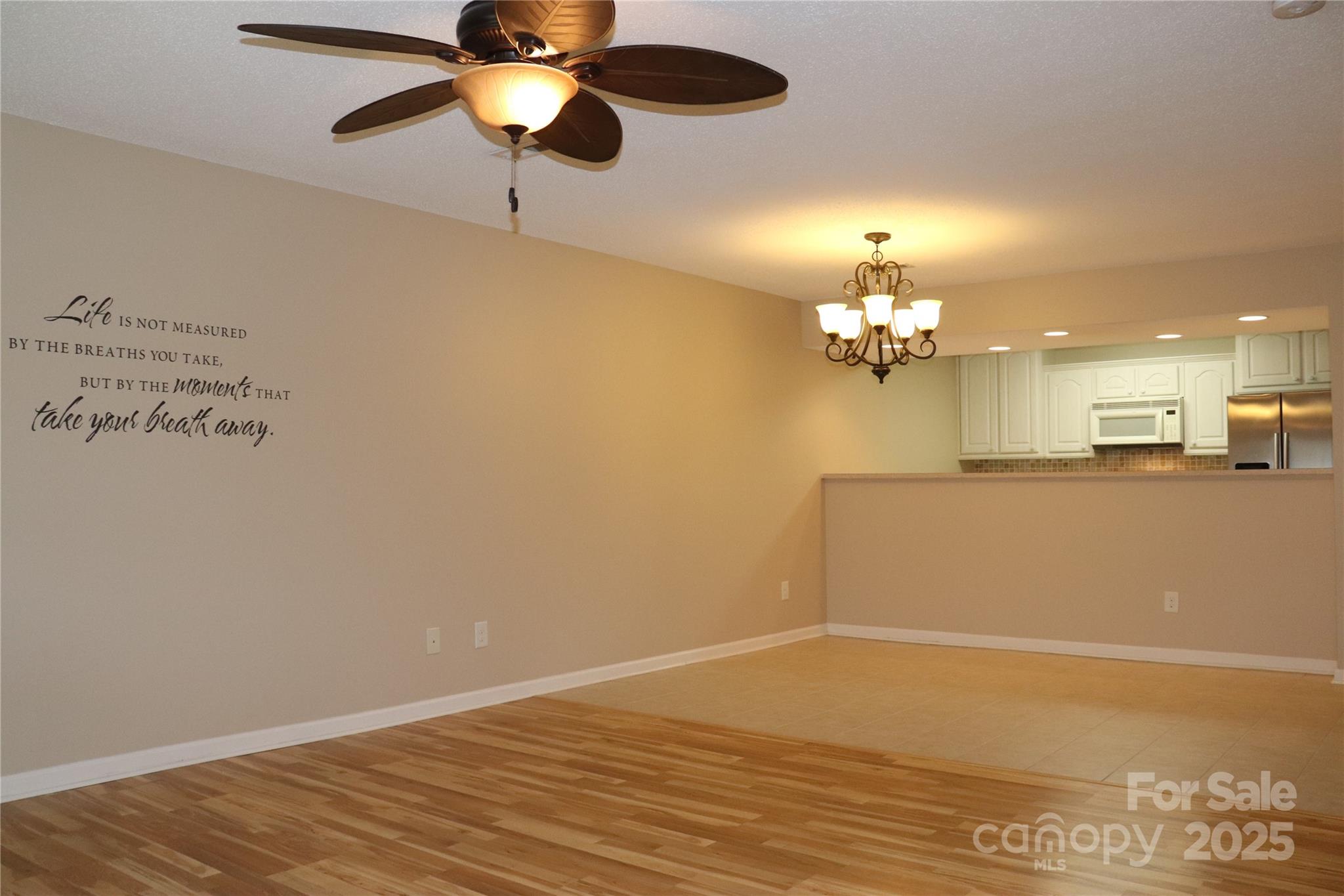 194 E Jay Drive Unit #3 Property Photo 18