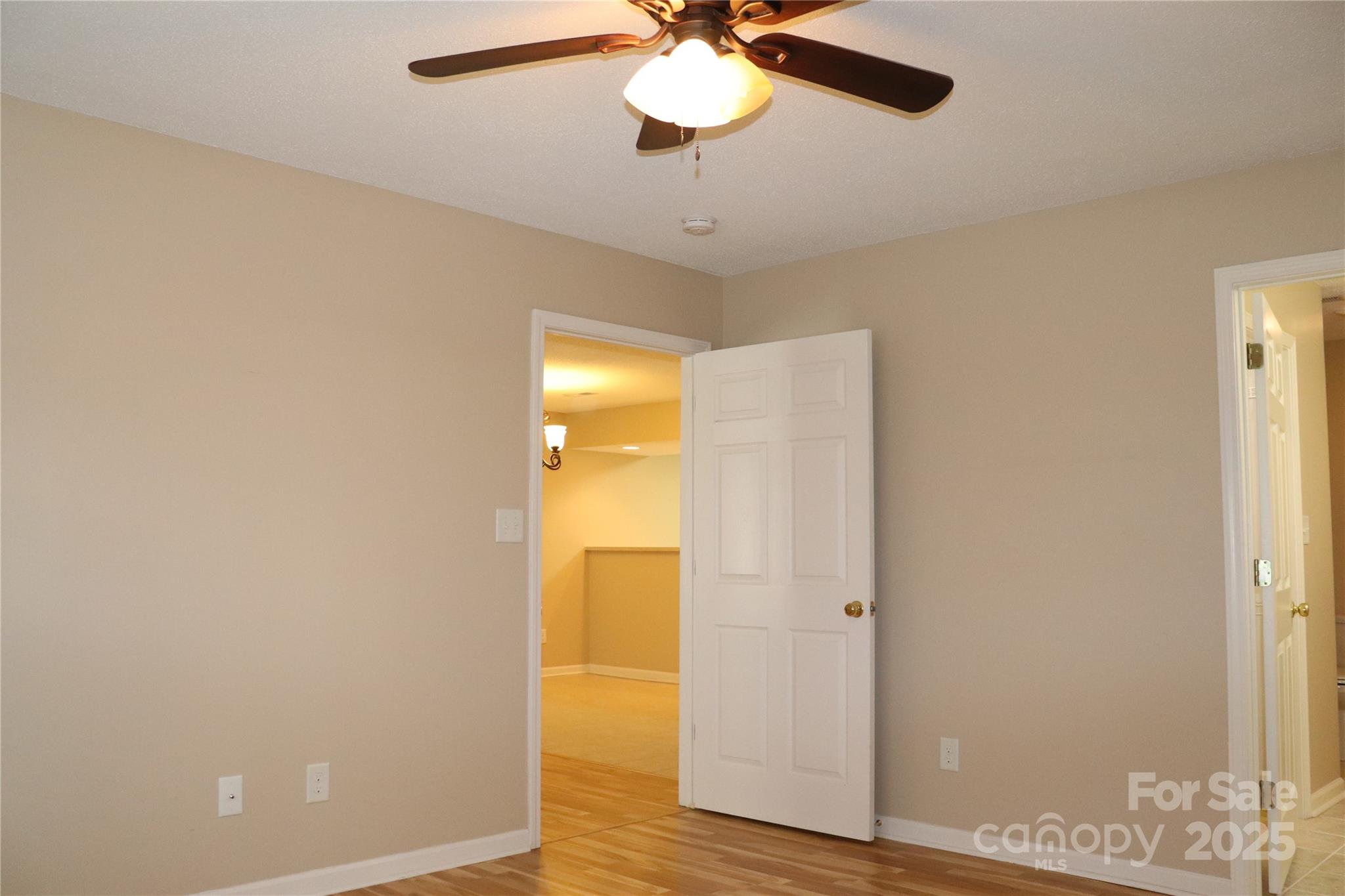 194 E Jay Drive Unit #3 Property Photo 29