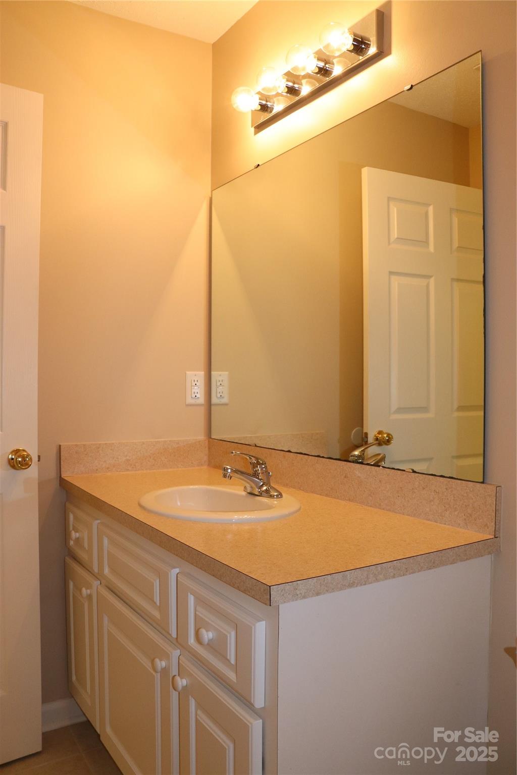 194 E Jay Drive Unit #3 Property Photo 39