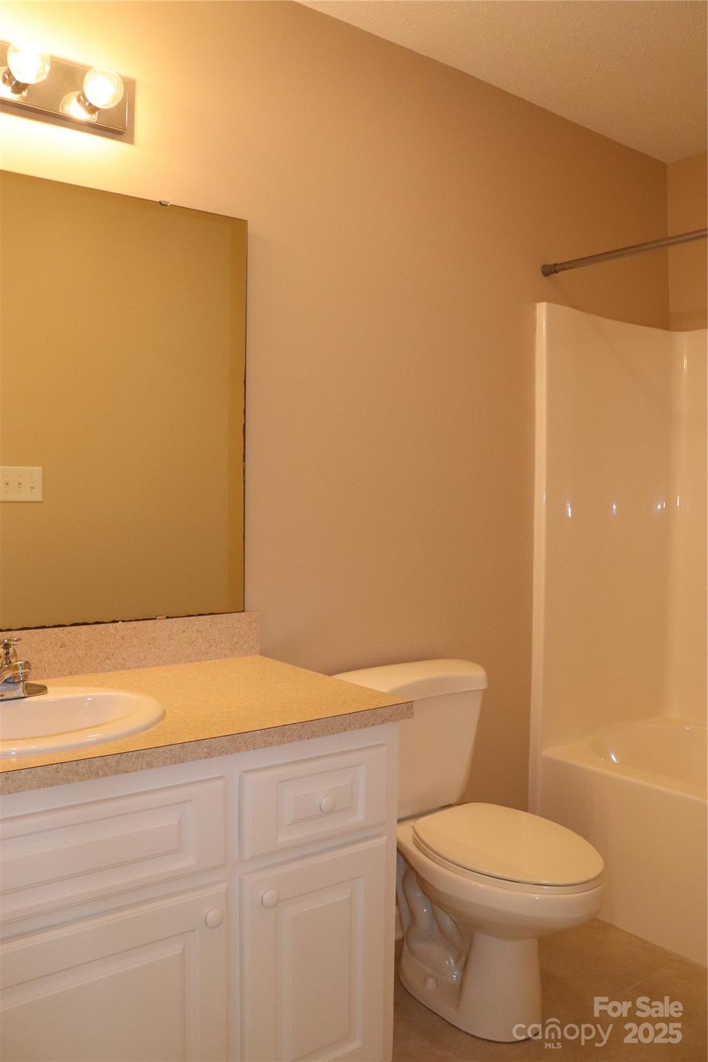 194 E Jay Drive Unit #3 Property Photo 40
