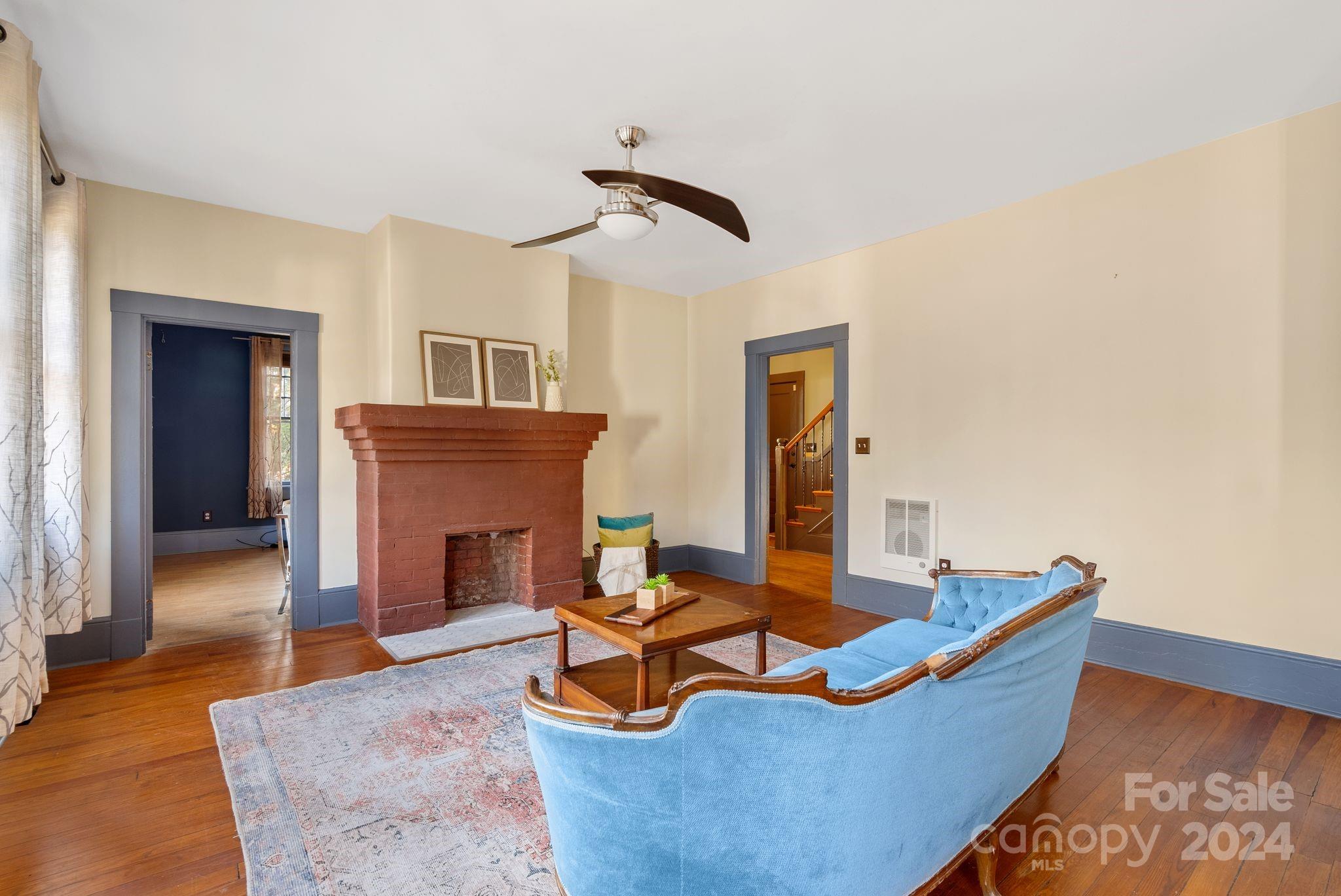 11 Cullowhee Street Property Photo 9
