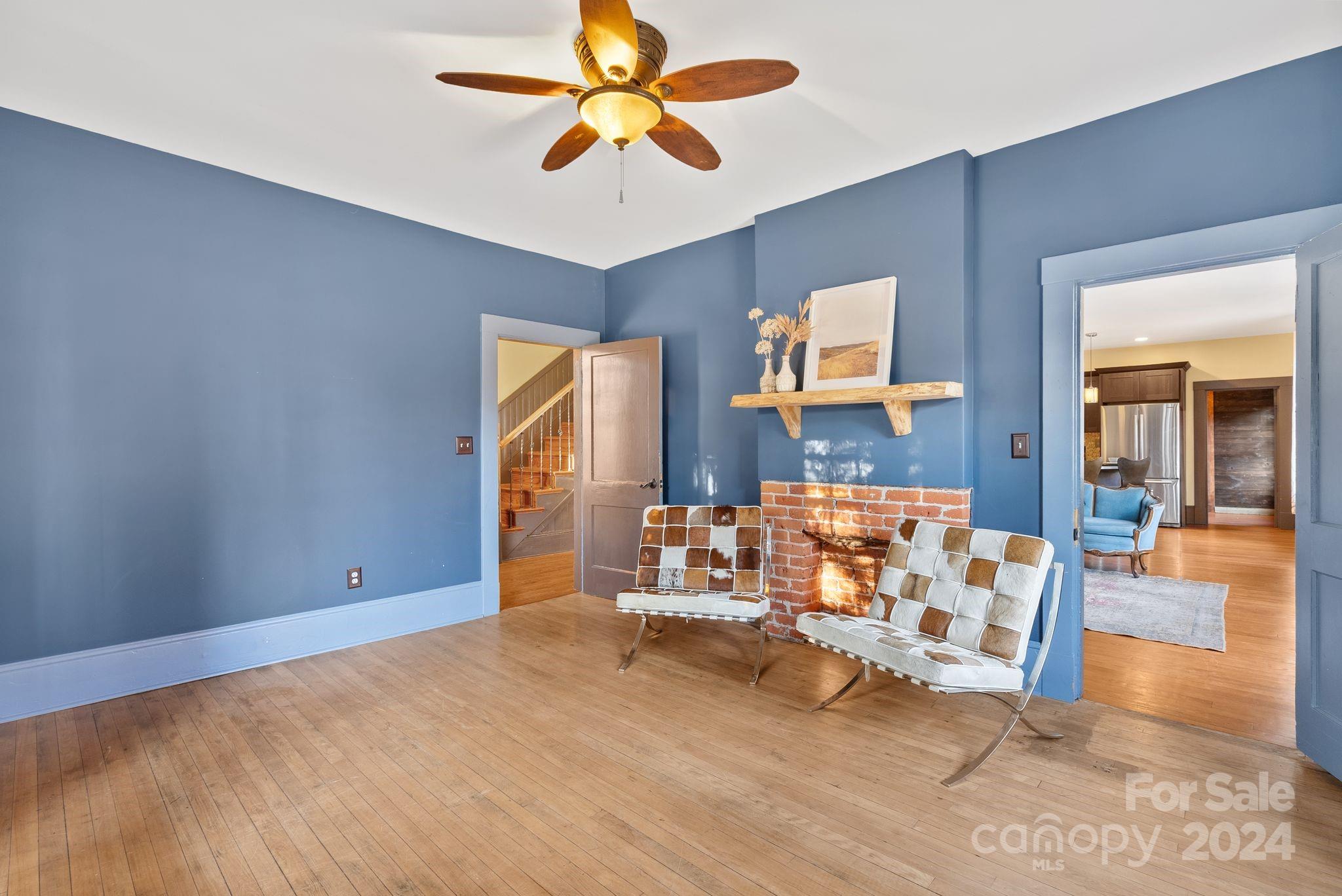 11 Cullowhee Street Property Photo 10