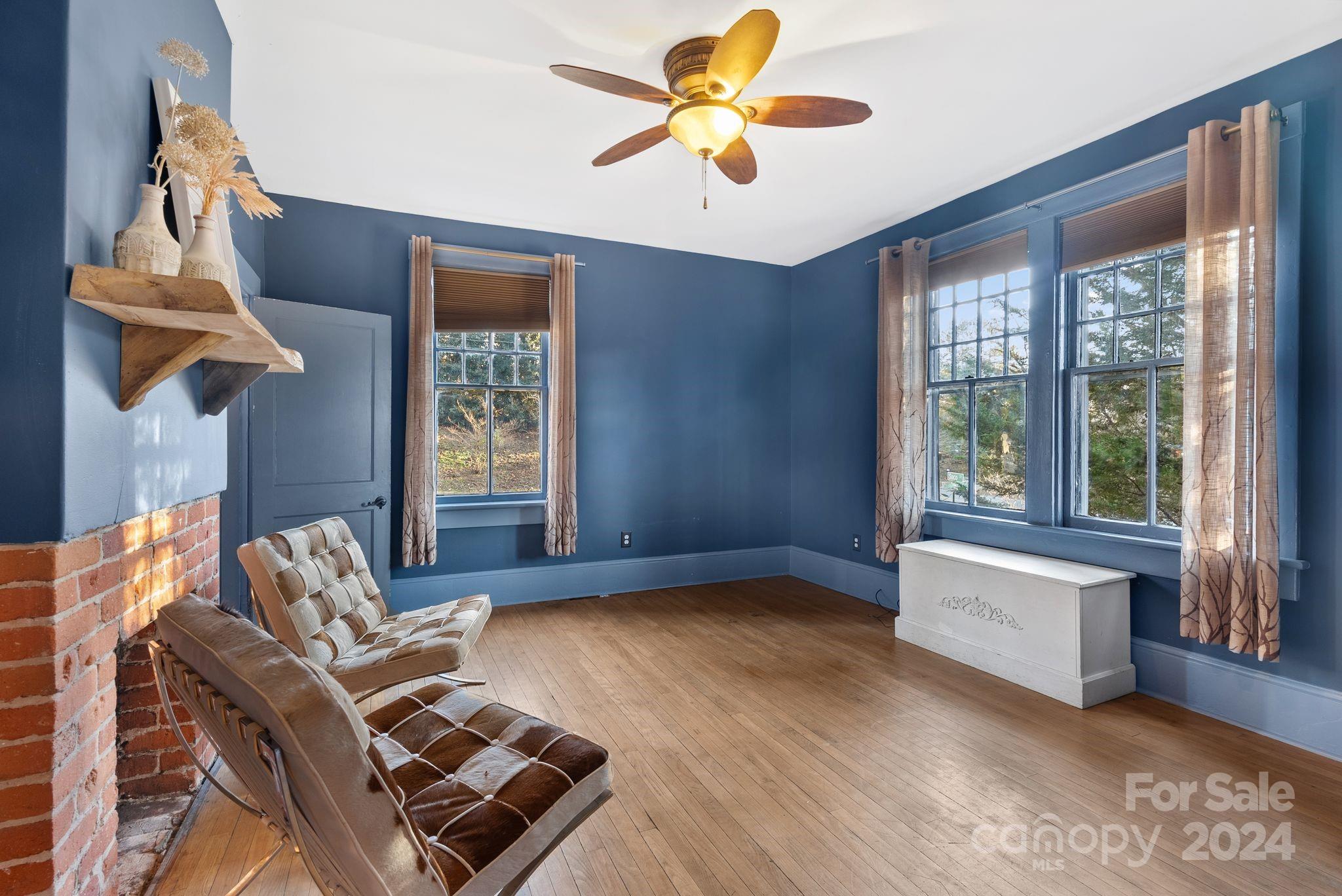 11 Cullowhee Street Property Photo 11