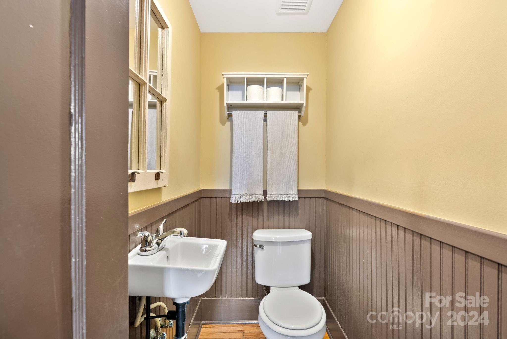 11 Cullowhee Street Property Photo 12