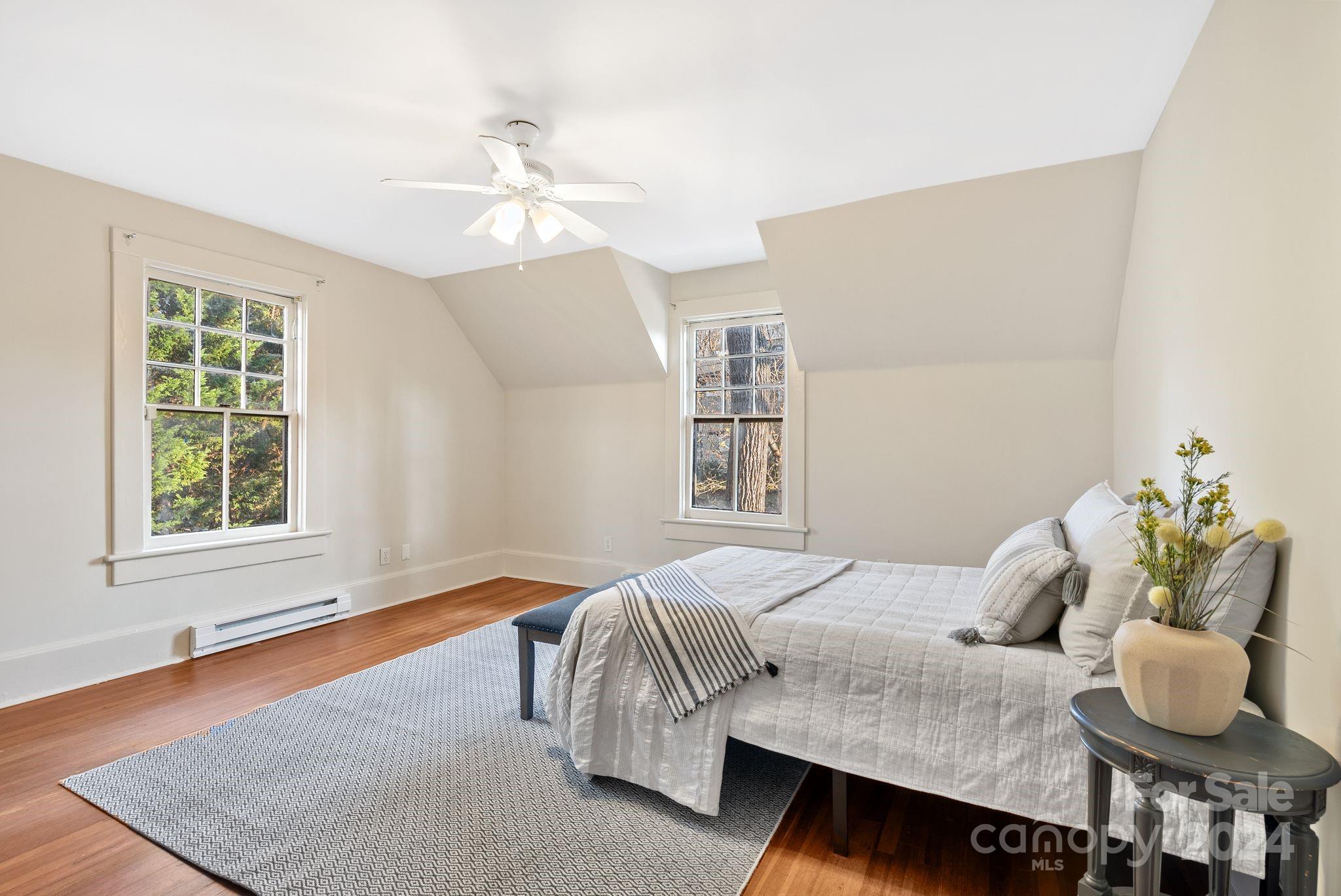 11 Cullowhee Street Property Photo 15