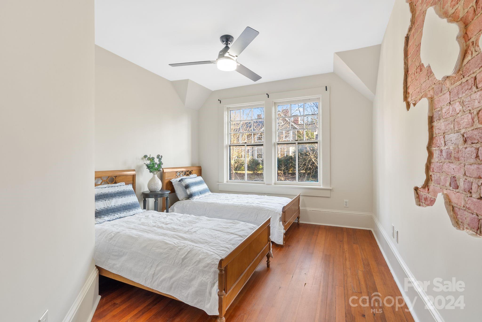 11 Cullowhee Street Property Photo 18