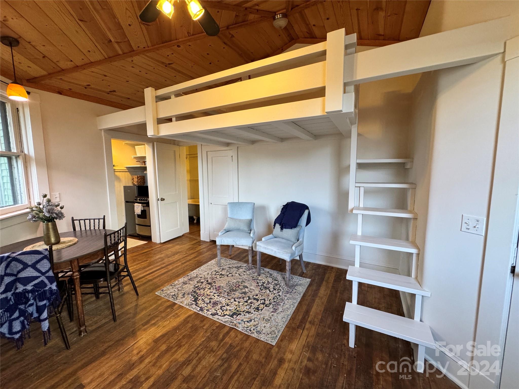 11 Cullowhee Street Property Photo 28