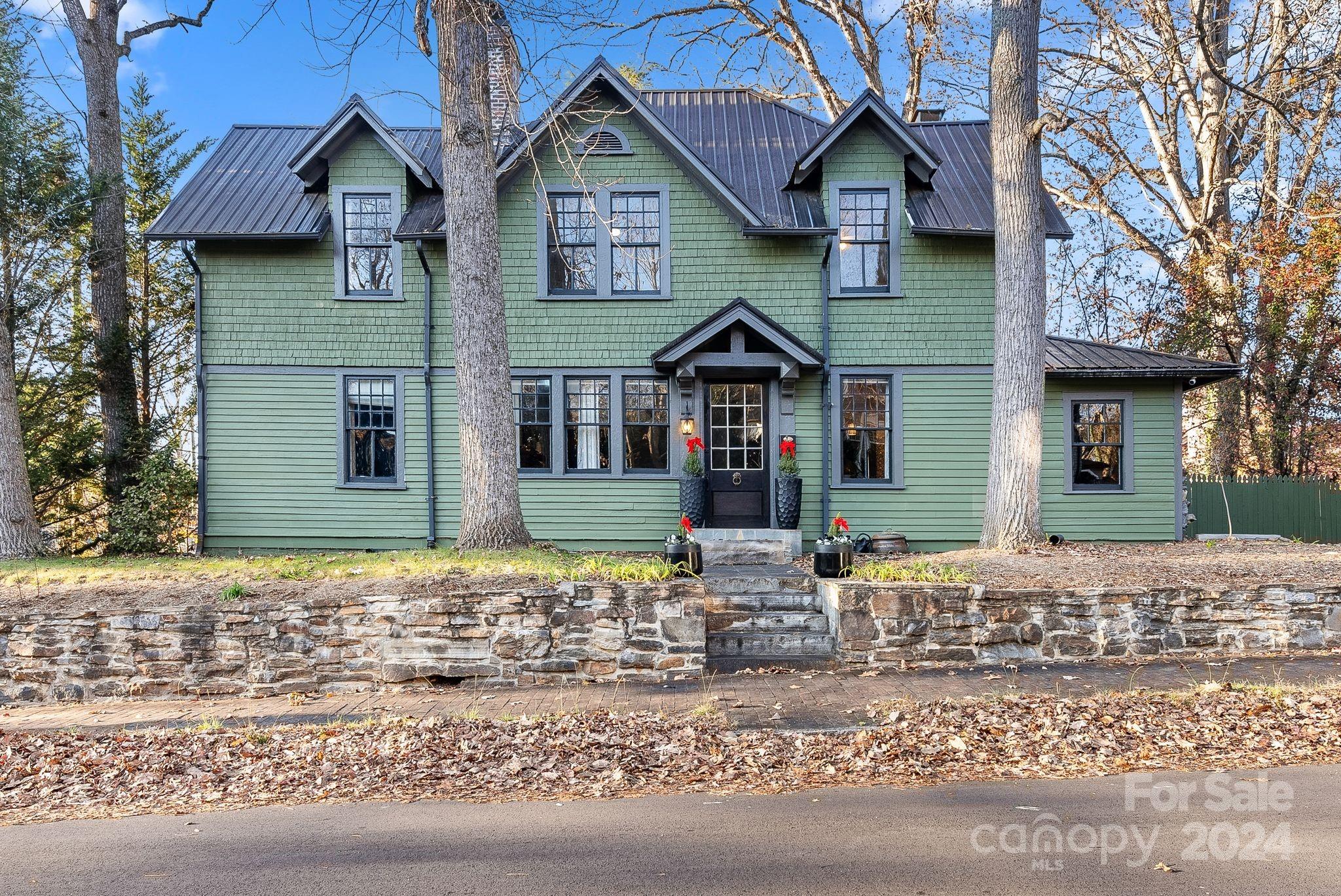11 Cullowhee Street Property Photo 40