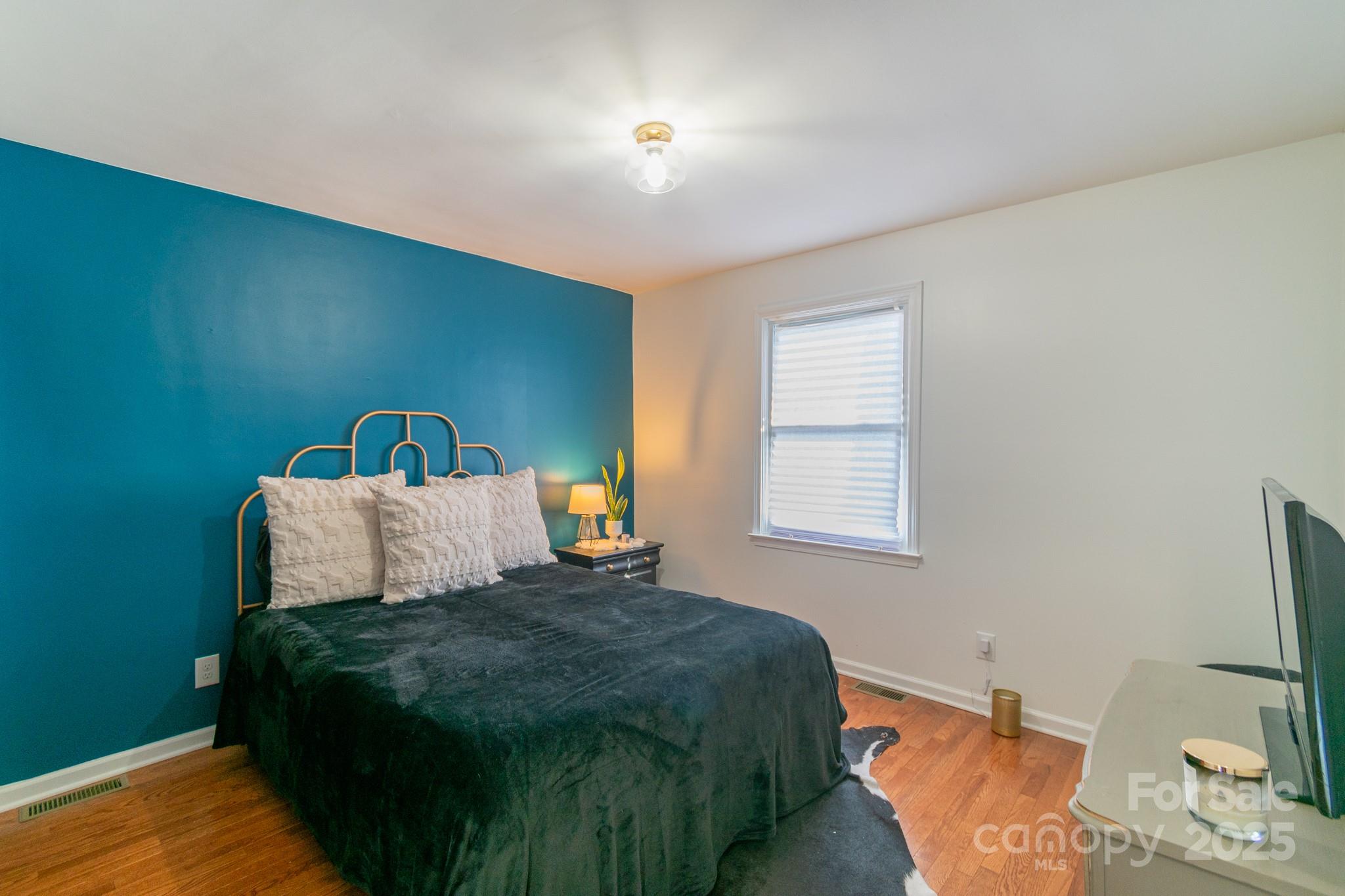 405 Wakefield Drive B Property Photo 17
