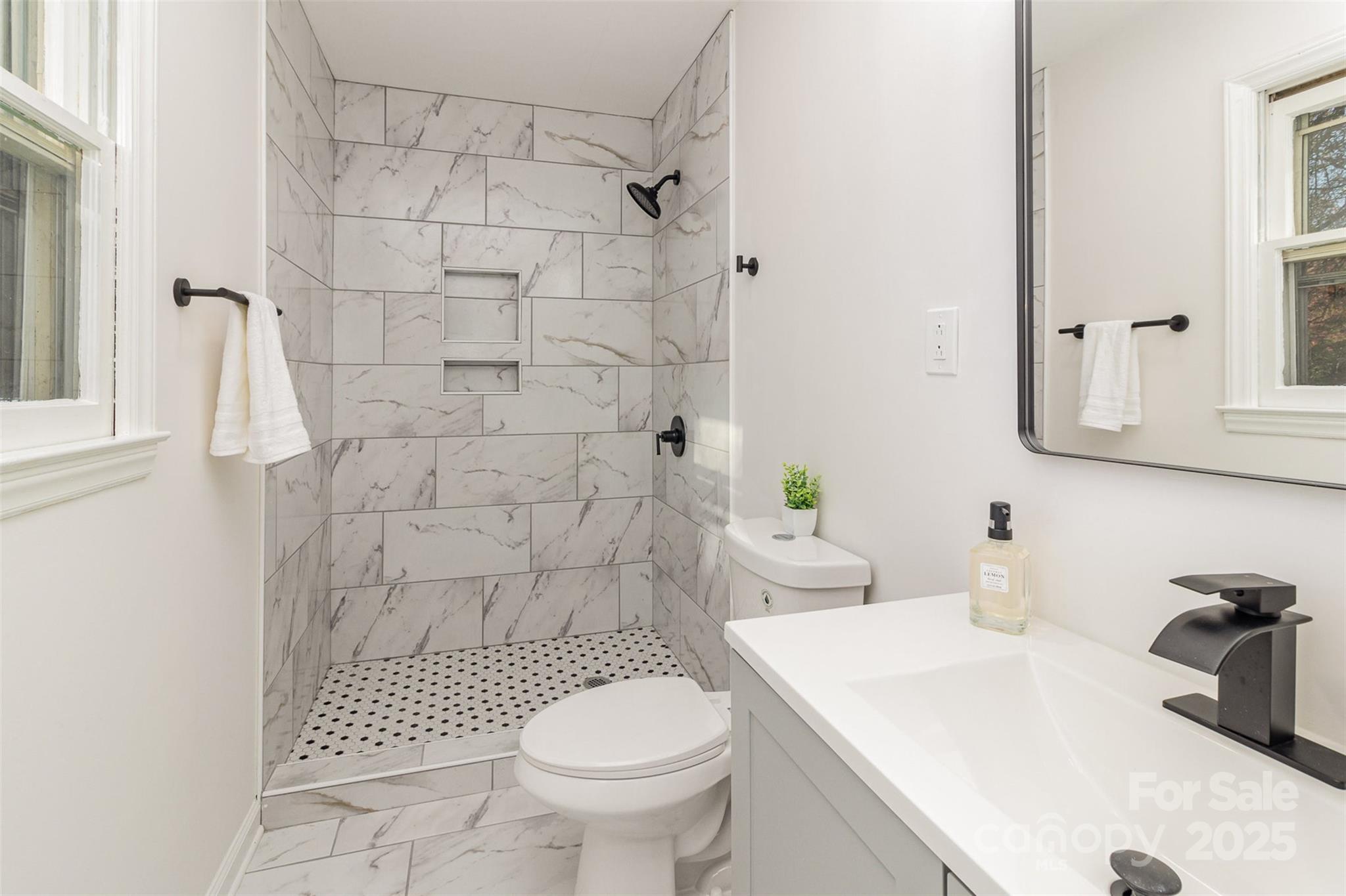 6521 Heatherbrook Avenue Property Photo 13
