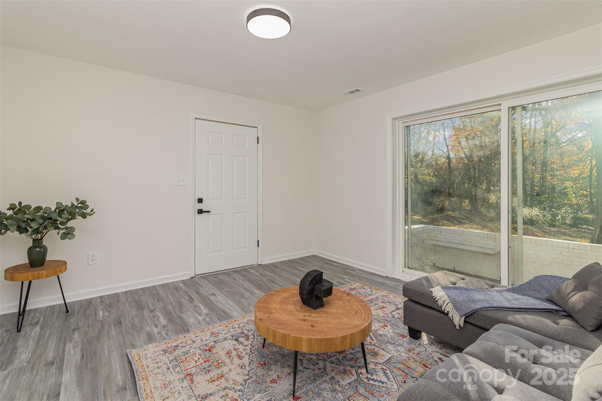 6521 Heatherbrook Avenue Property Photo 15