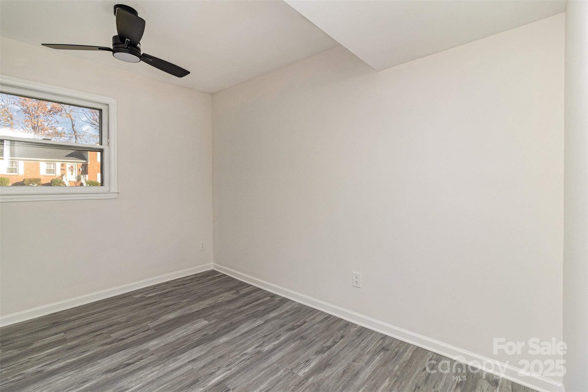 6521 Heatherbrook Avenue Property Photo 19