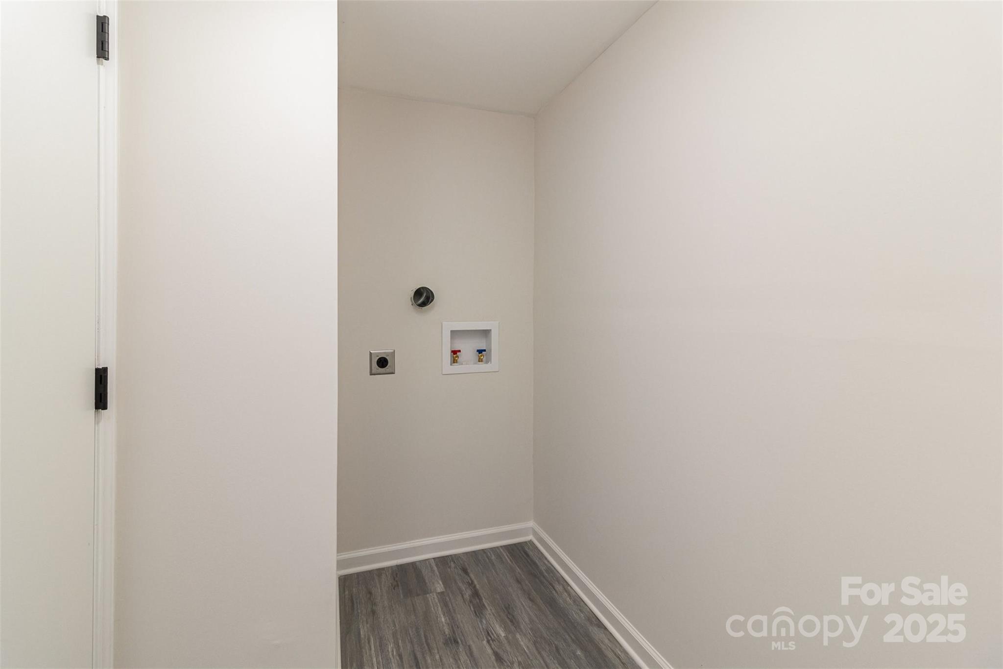 6521 Heatherbrook Avenue Property Photo 22