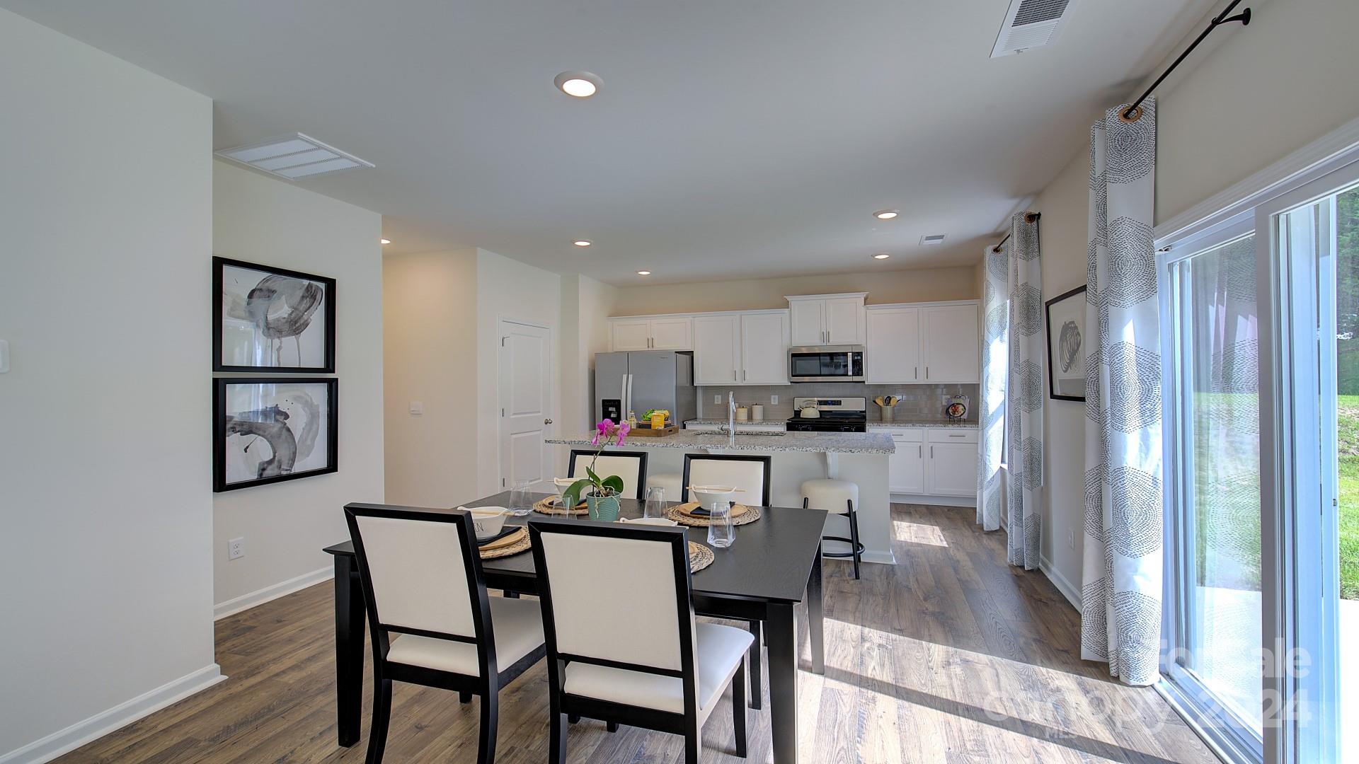 136 Ashelyn Park Drive Property Photo 11
