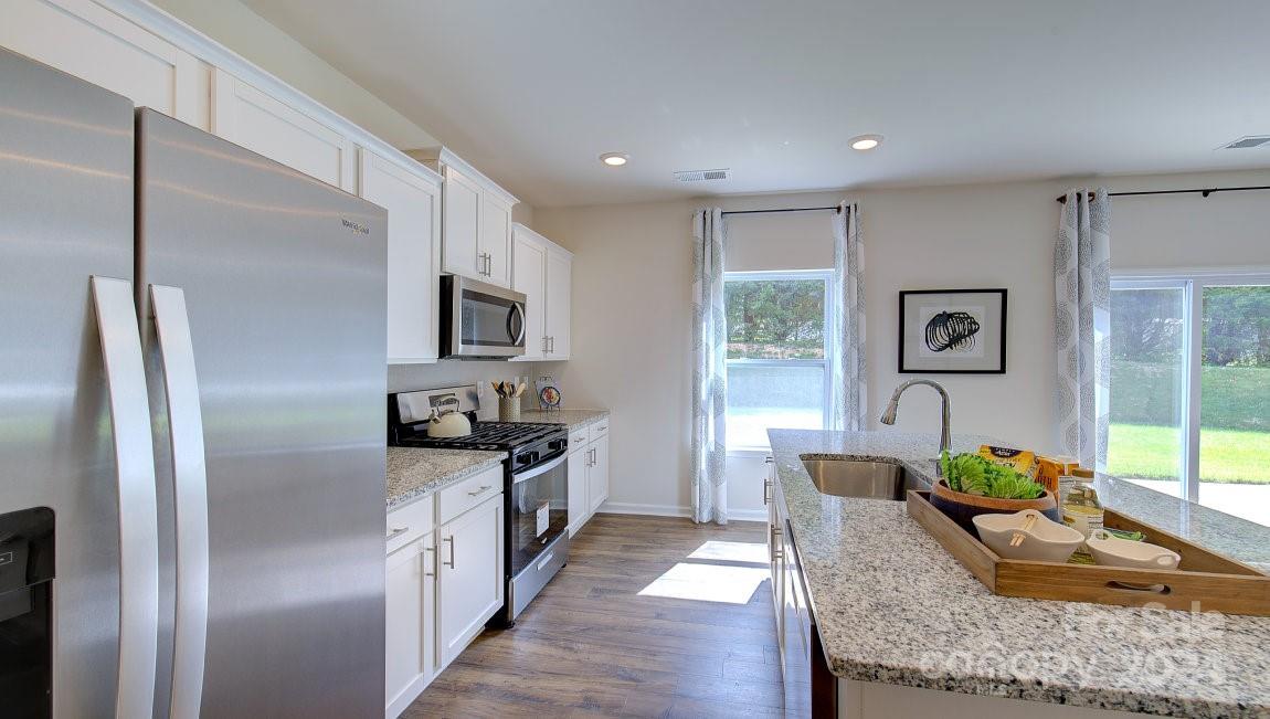 136 Ashelyn Park Drive Property Photo 15