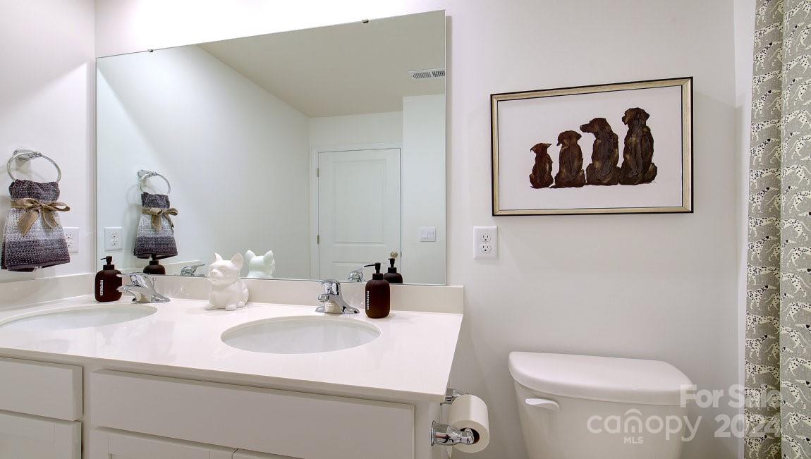 136 Ashelyn Park Drive Property Photo 31