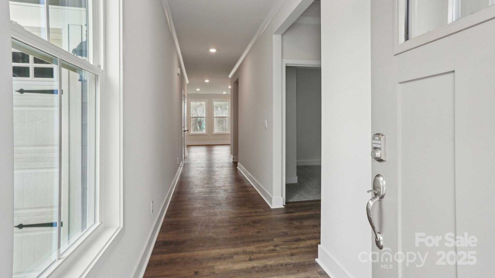 2031 Skyhawk Drive Property Photo 2