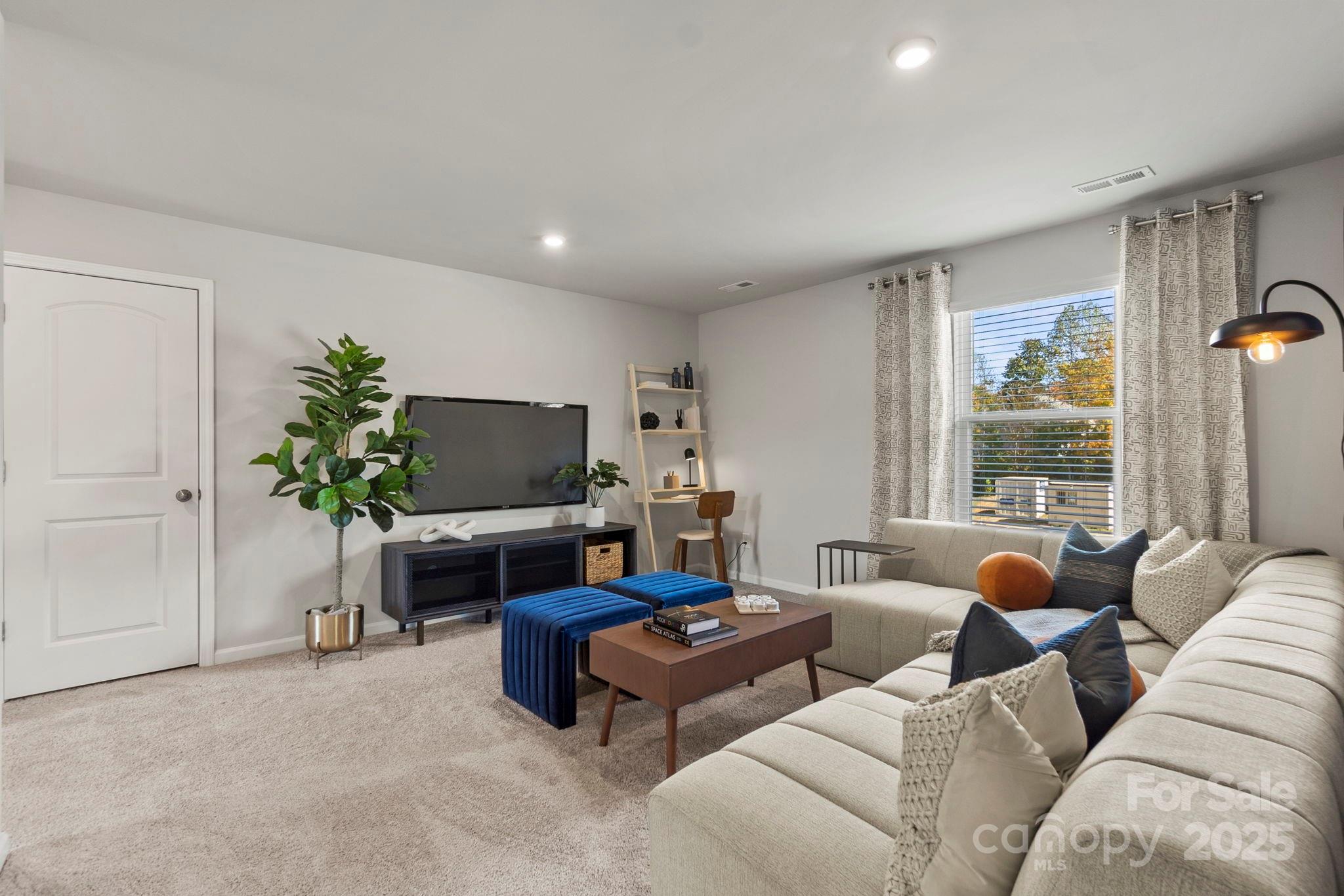 331 Bezelle Avenue Property Photo 14