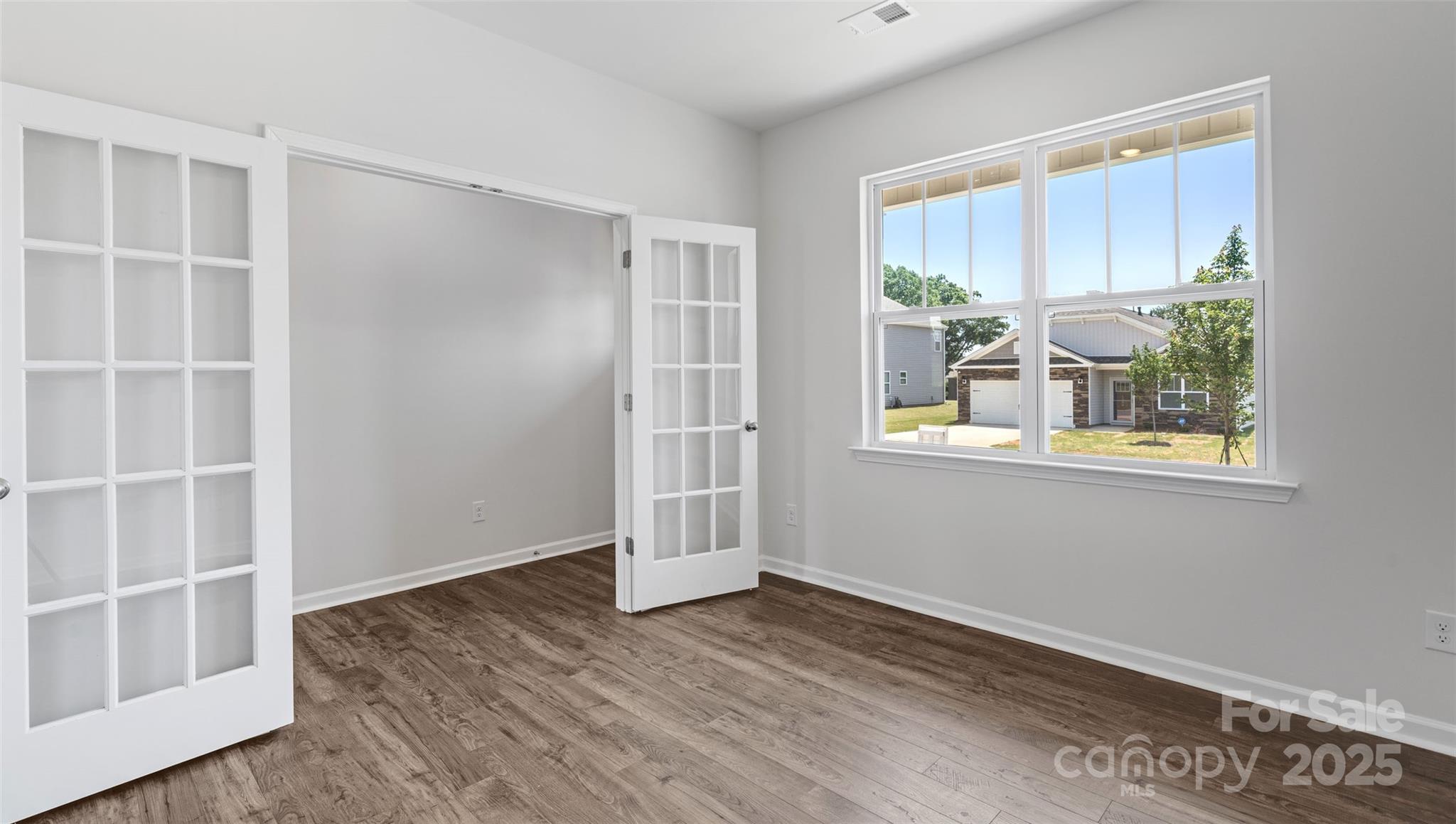 174 Ashelyn Park Drive Property Photo 3
