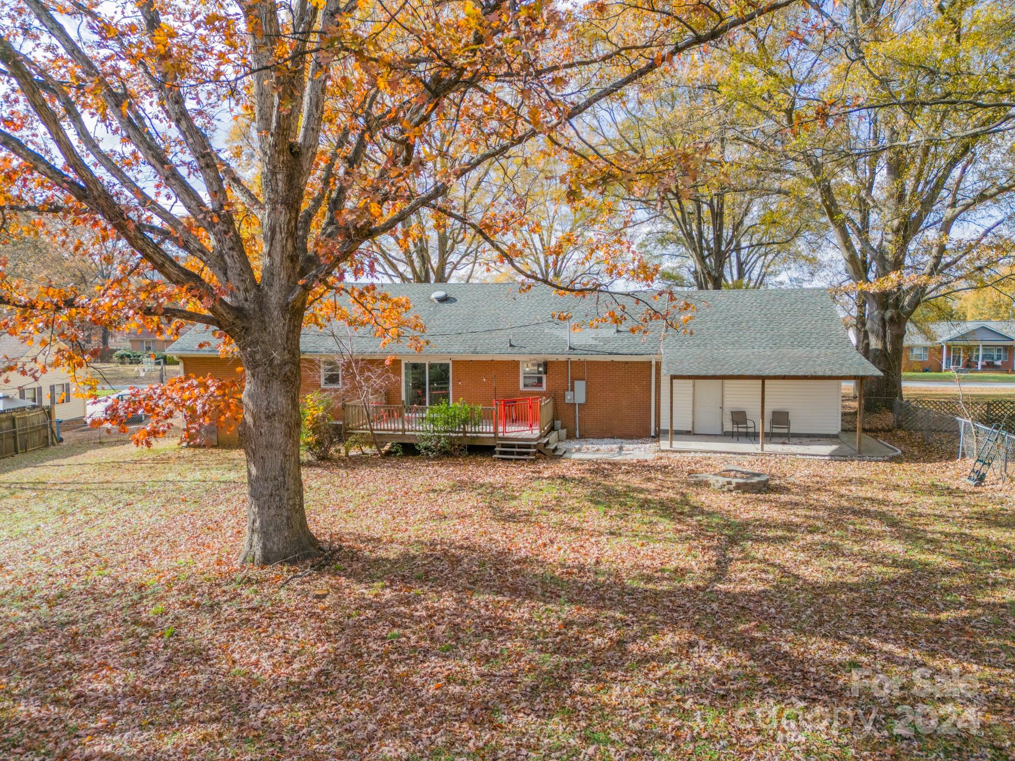 175 Willow Oaks Drive Property Photo 12