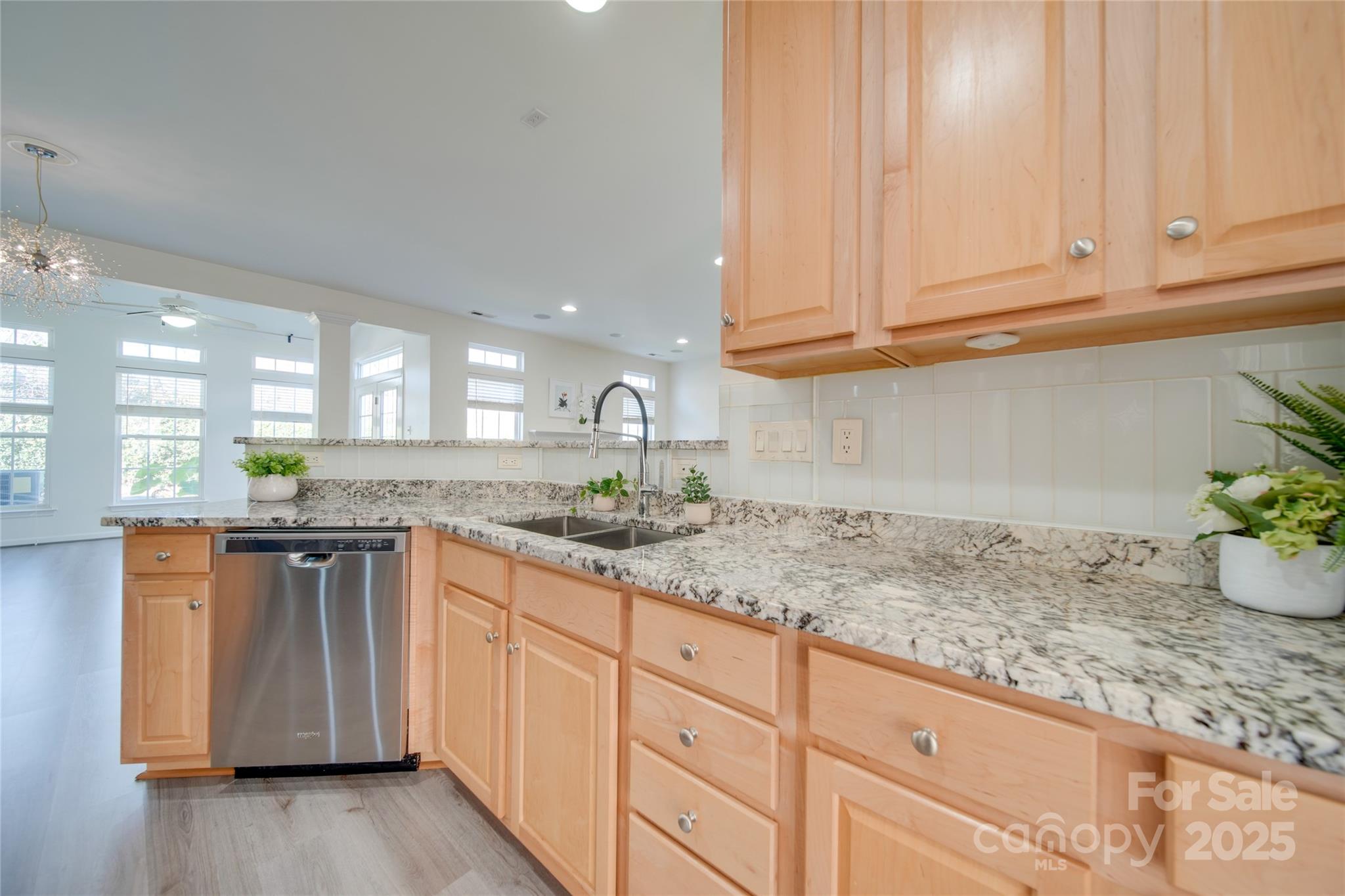 11628 Eastwind Drive Property Photo 18