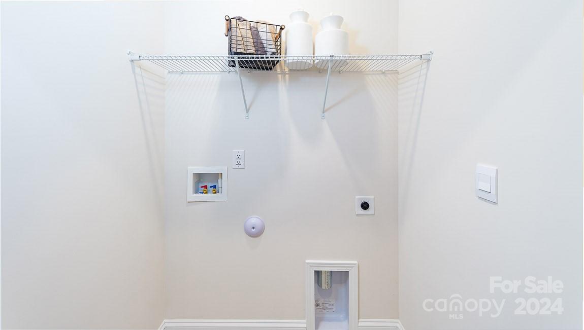 4225 Steel Way Property Photo 11