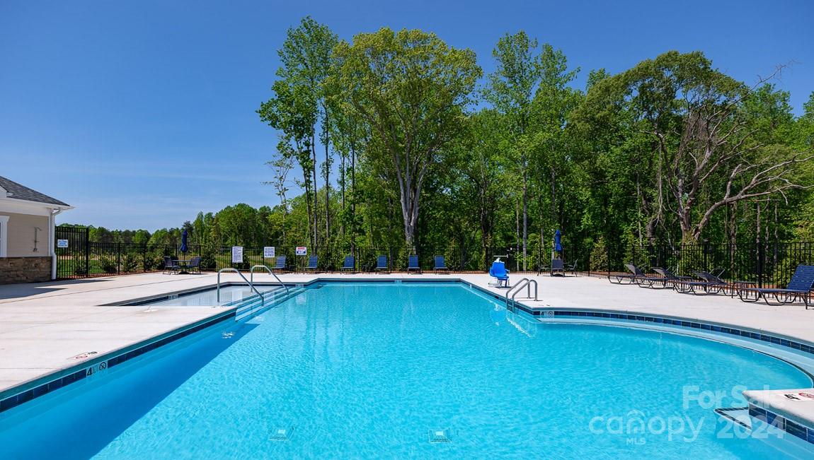 4225 Steel Way Property Photo 34