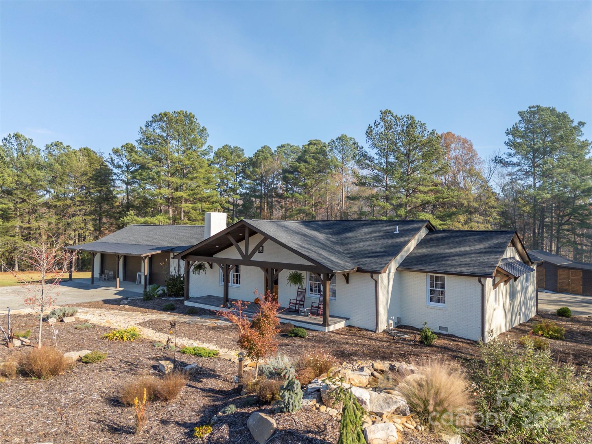 125 Pine Trace Property Photo 1