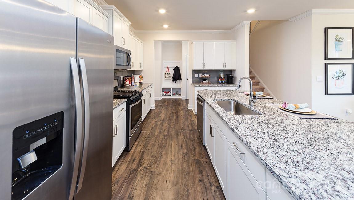 4194 Steel Way Property Photo 5