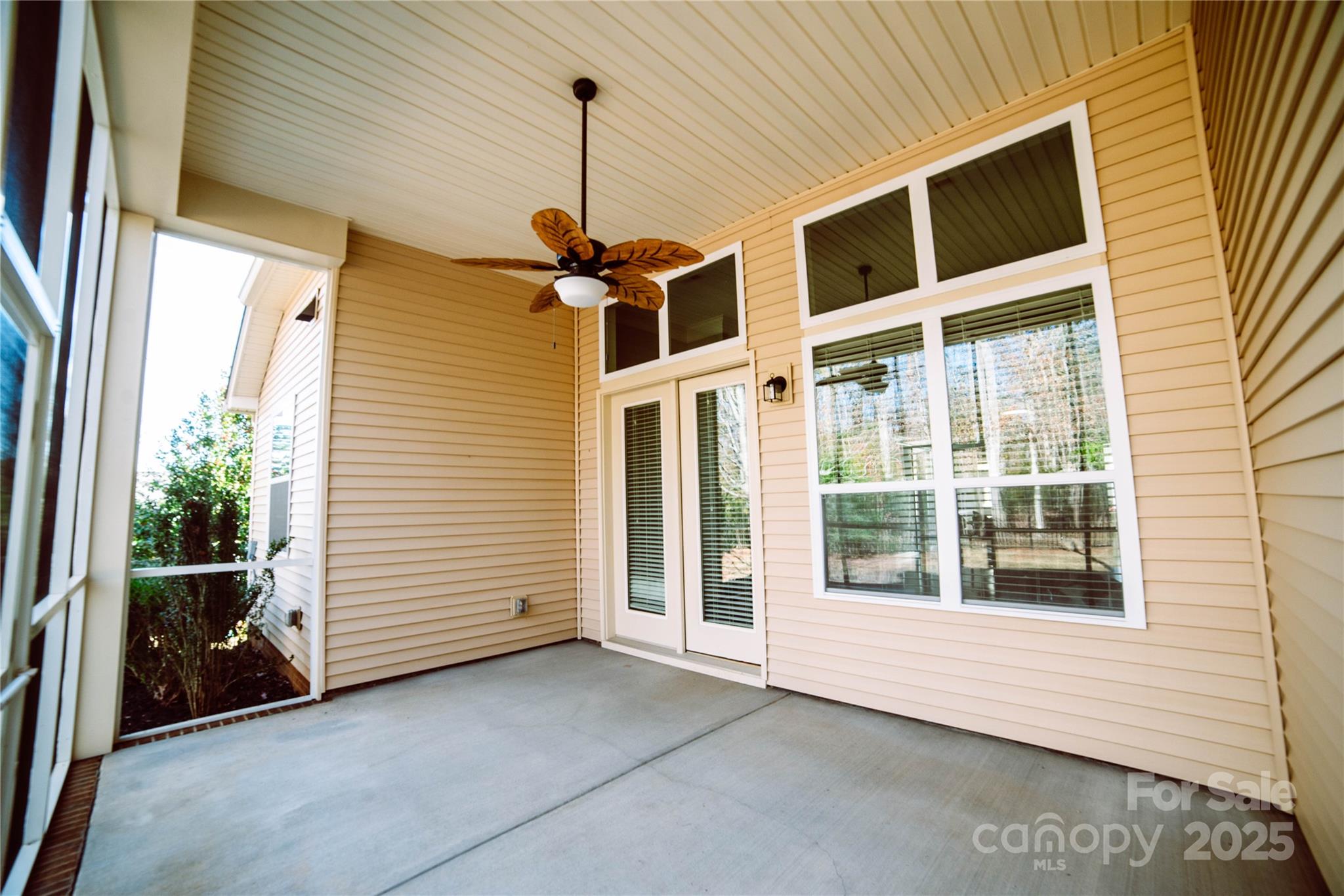 2018 Clarion Drive Property Photo 7
