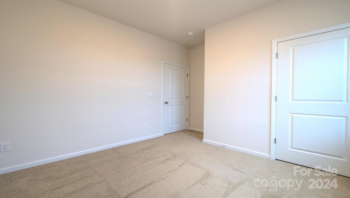 152 Callie River Court Property Photo 7