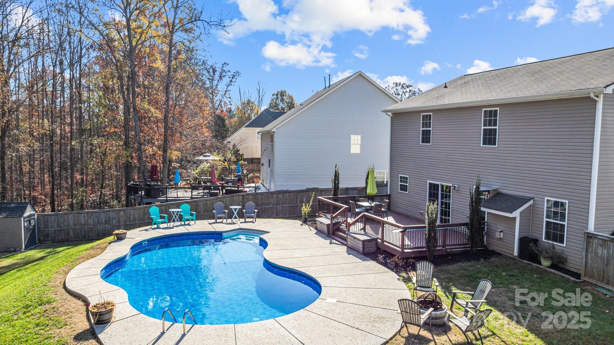 3032 Sterling Court Property Photo