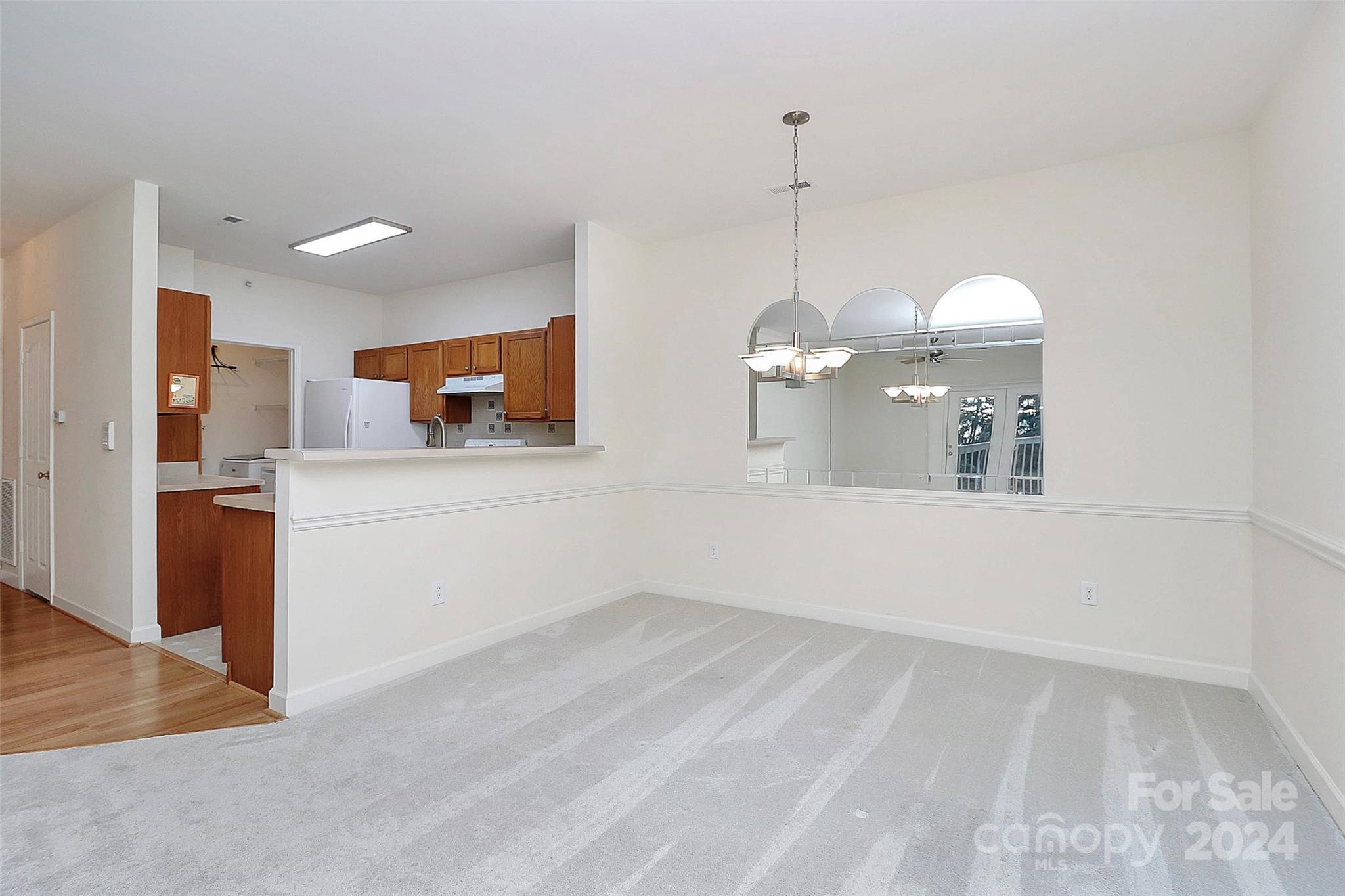 16316 Redstone Mountain Lane Property Photo 7