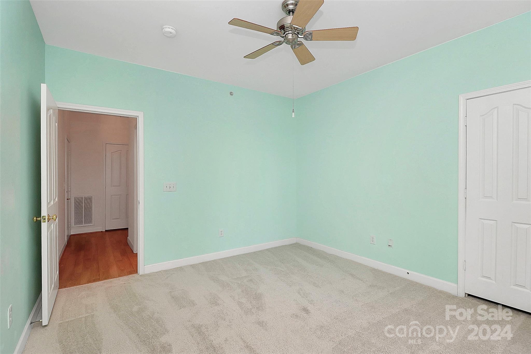 16316 Redstone Mountain Lane Property Photo 16