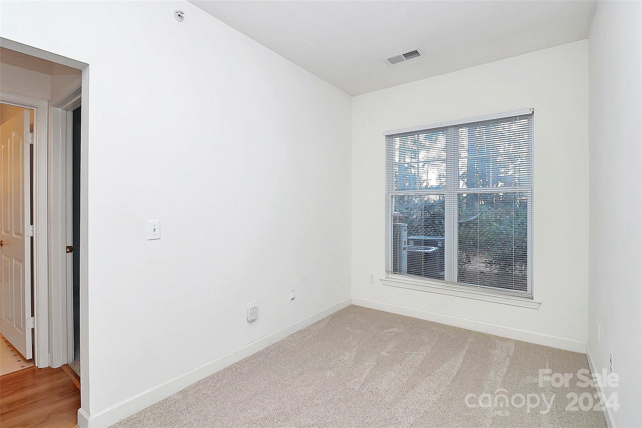 16316 Redstone Mountain Lane Property Photo 18