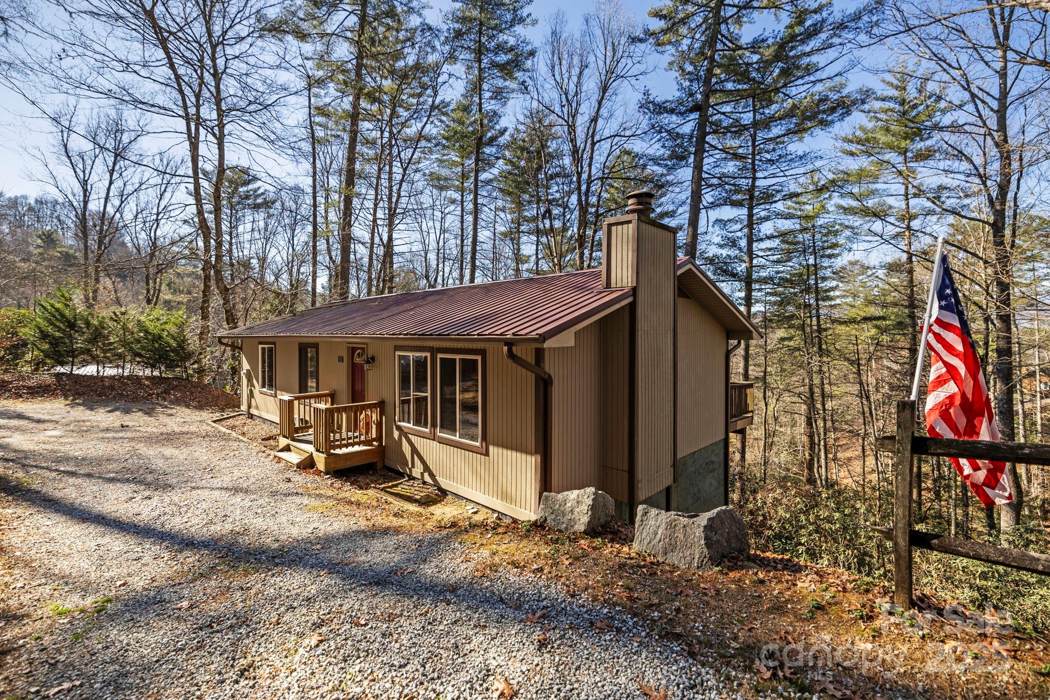 276 Knob Creek Road Property Photo