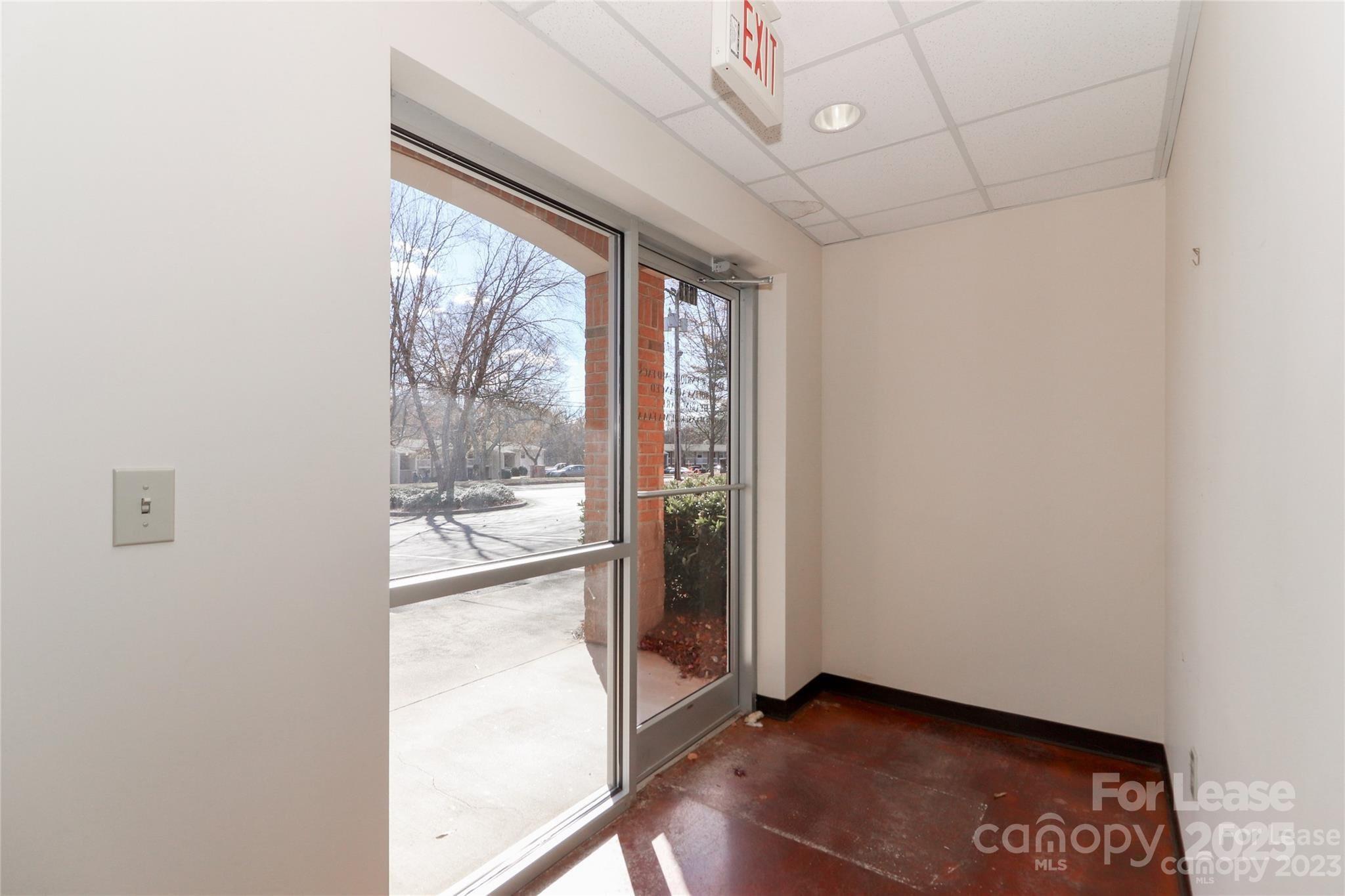 1673 Norwood Road Property Photo 4